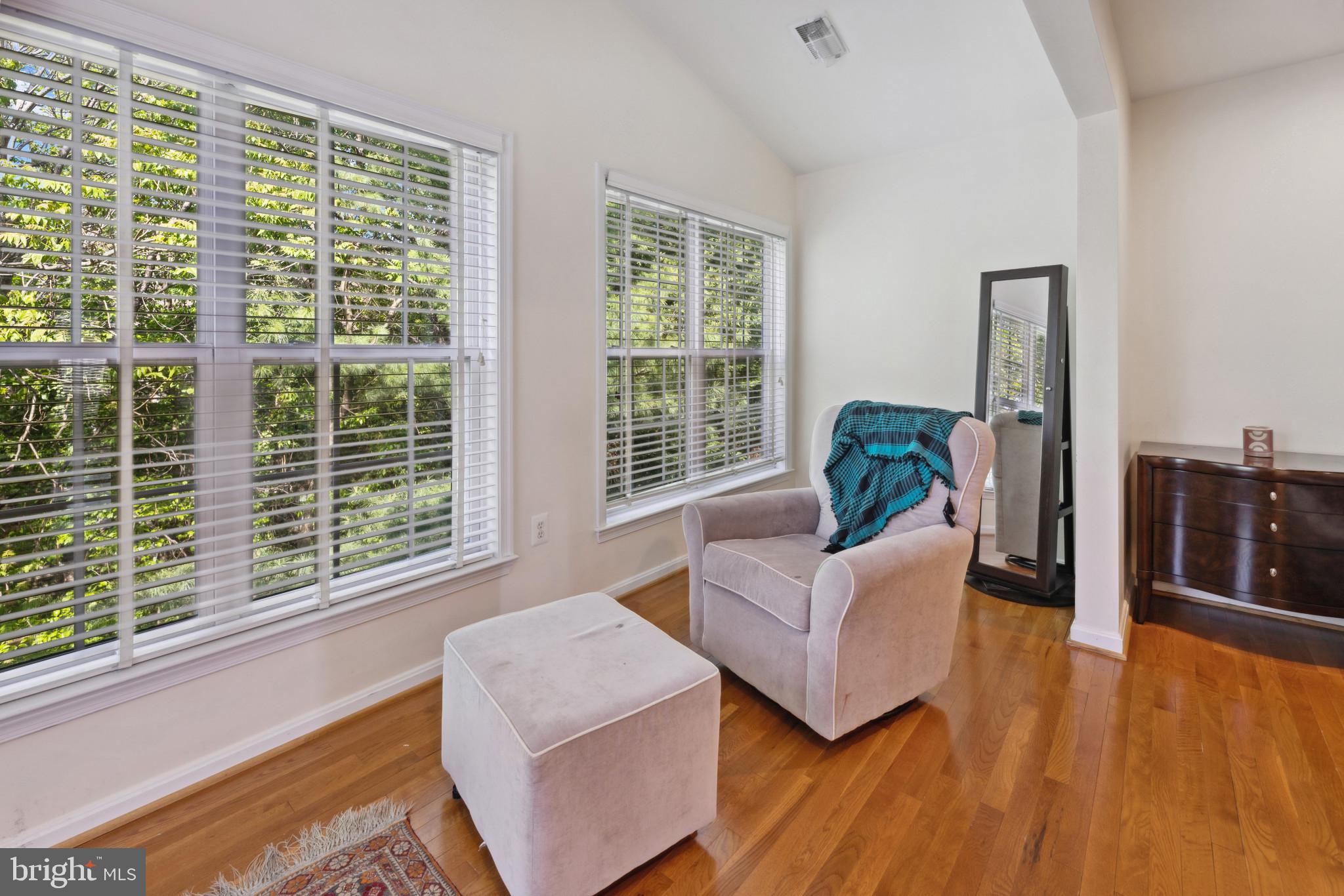 GREAT OAK - Residential