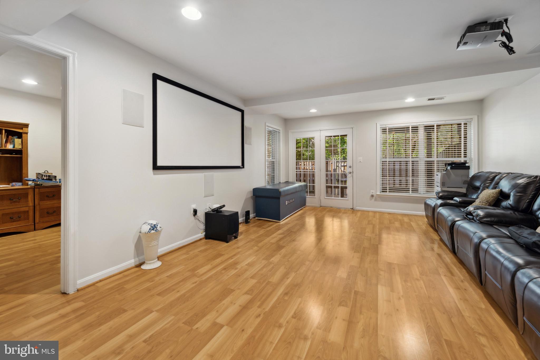 GREAT OAK - Residential