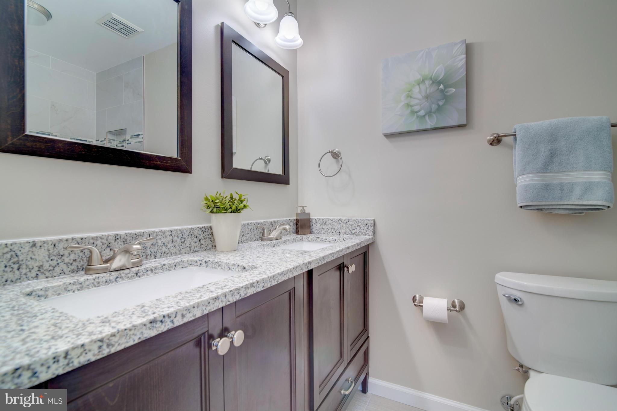 MC LEAN HAMLET - Residential