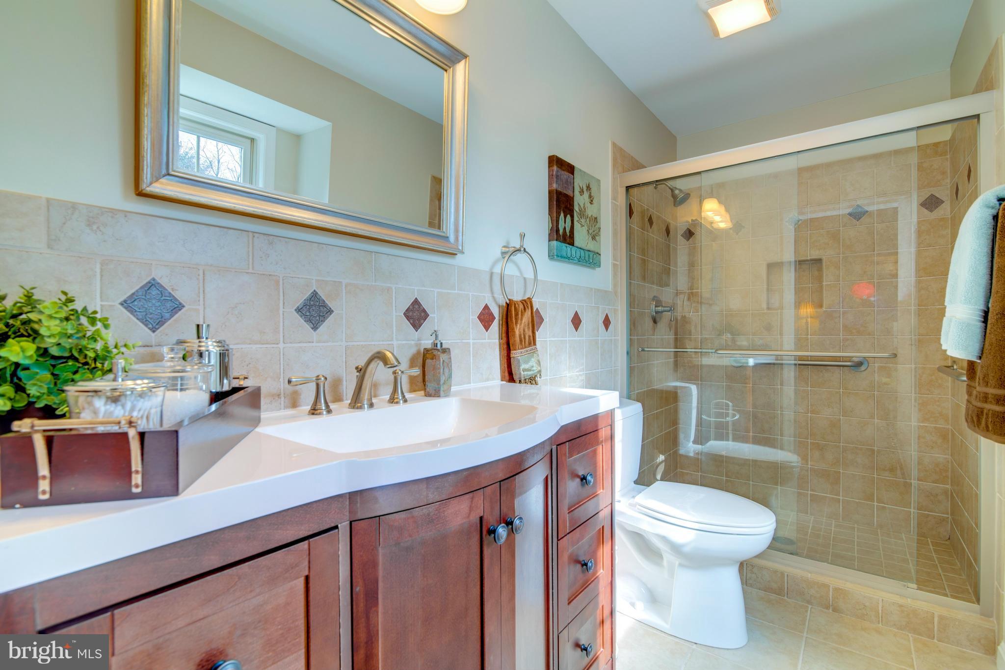 MC LEAN HAMLET - Residential