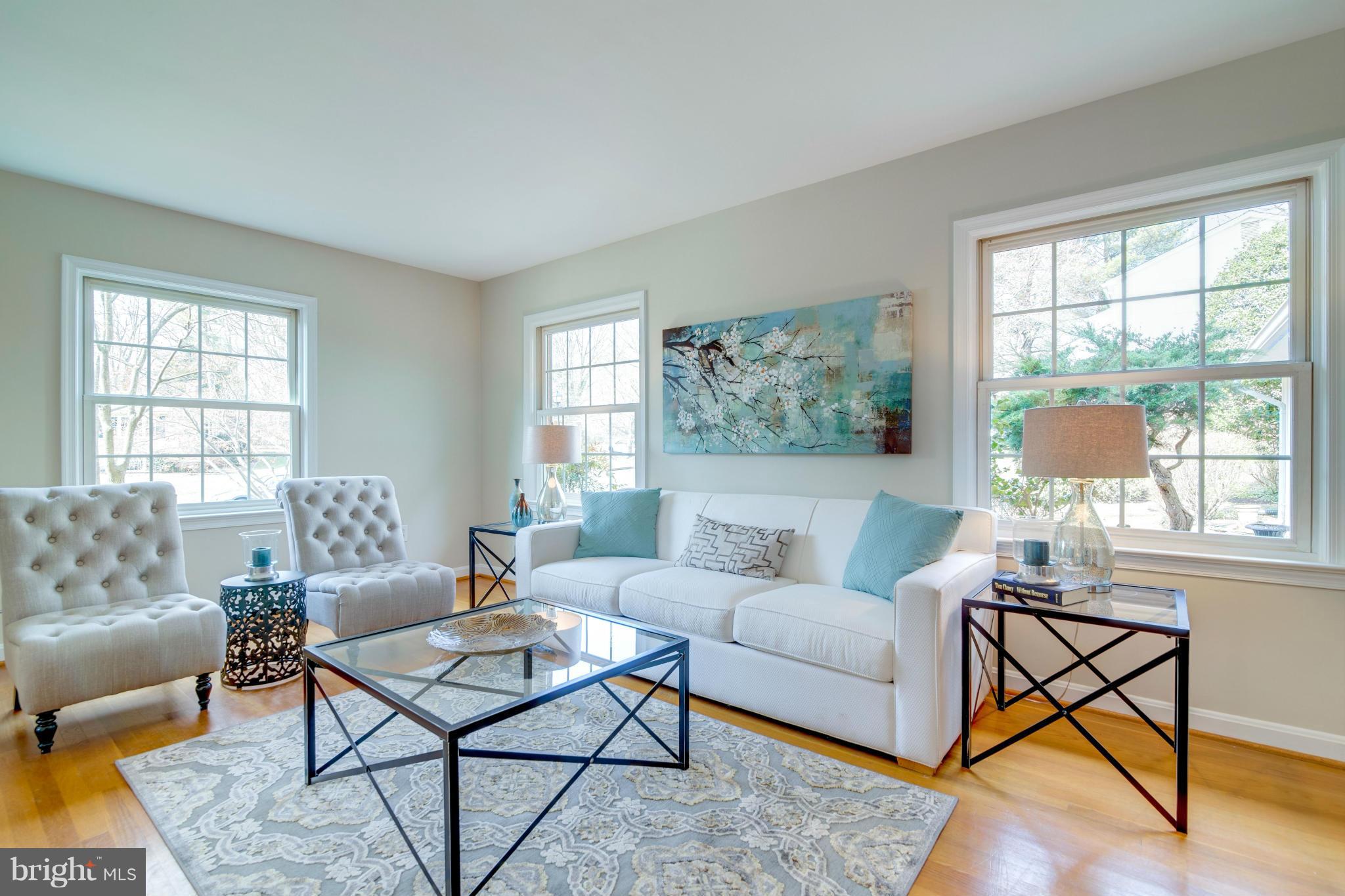 MC LEAN HAMLET - Residential