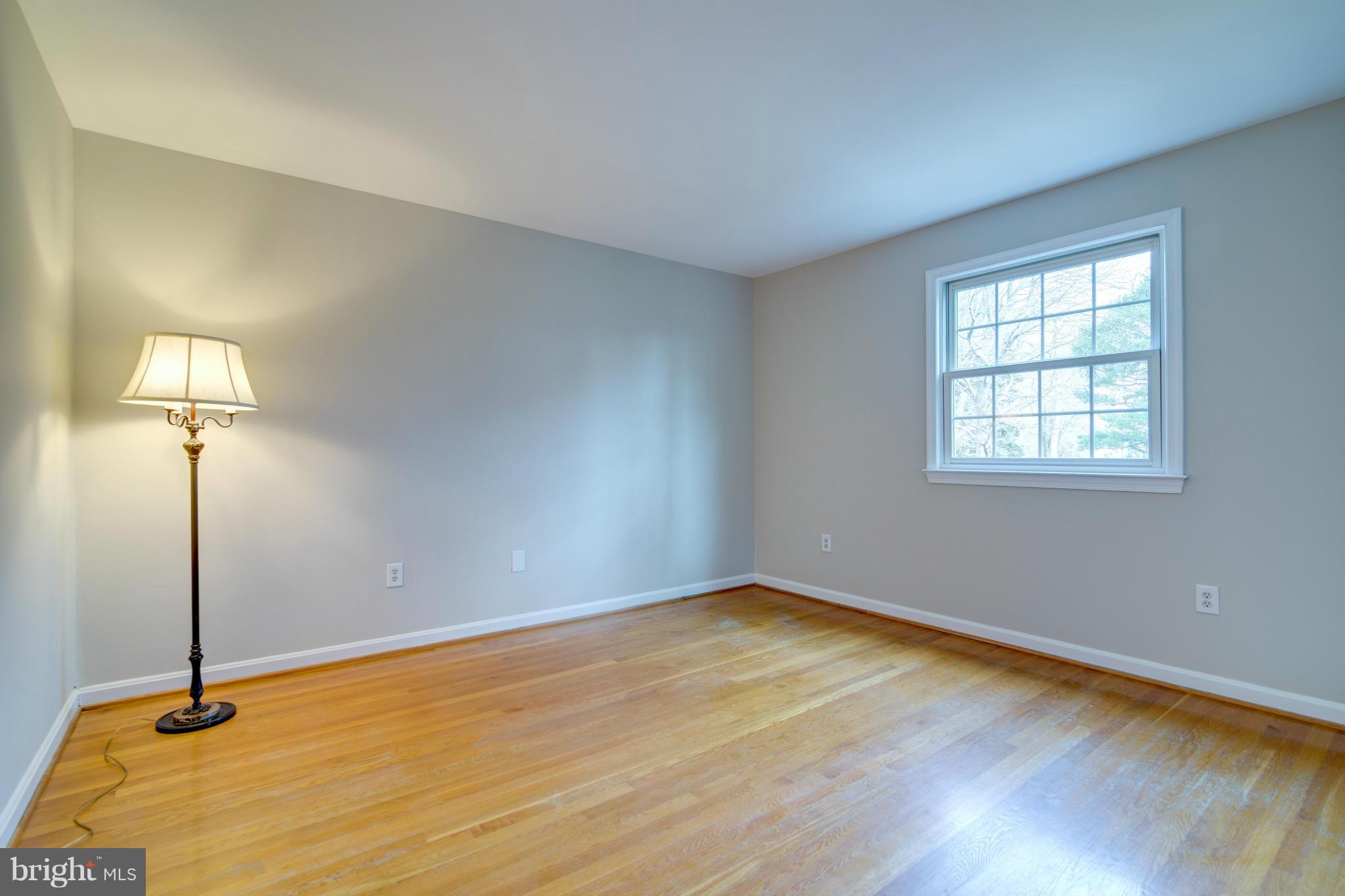 MC LEAN HAMLET - Residential