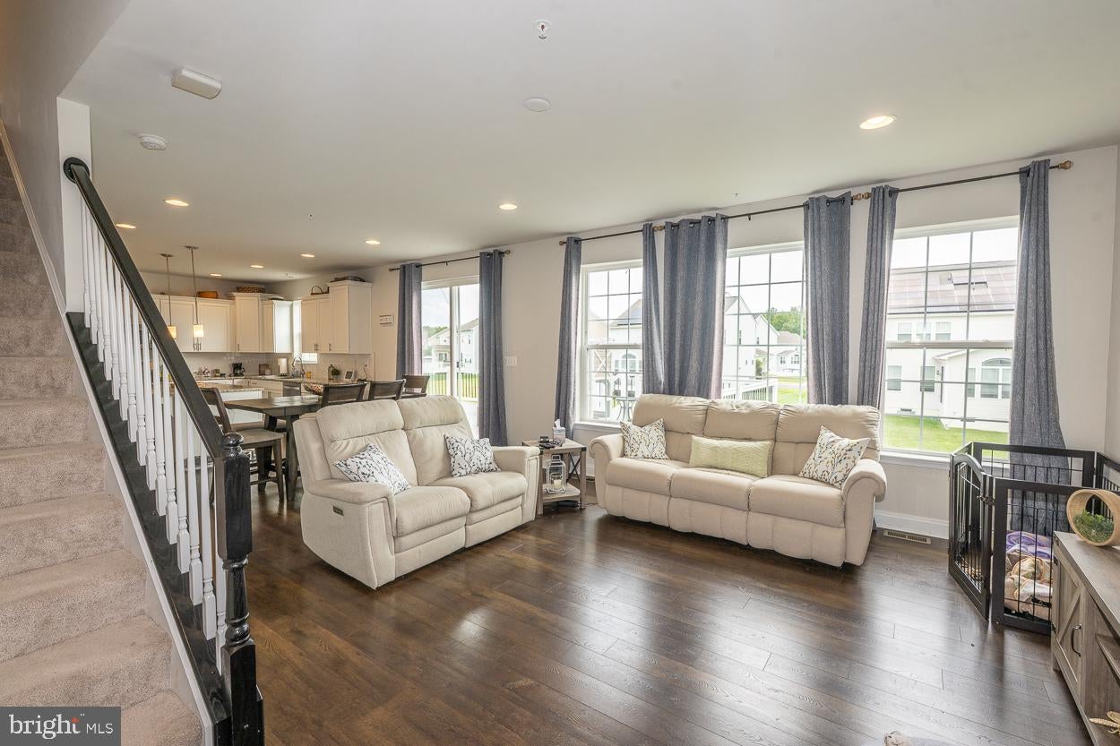622 BENTGRASS DRIVE