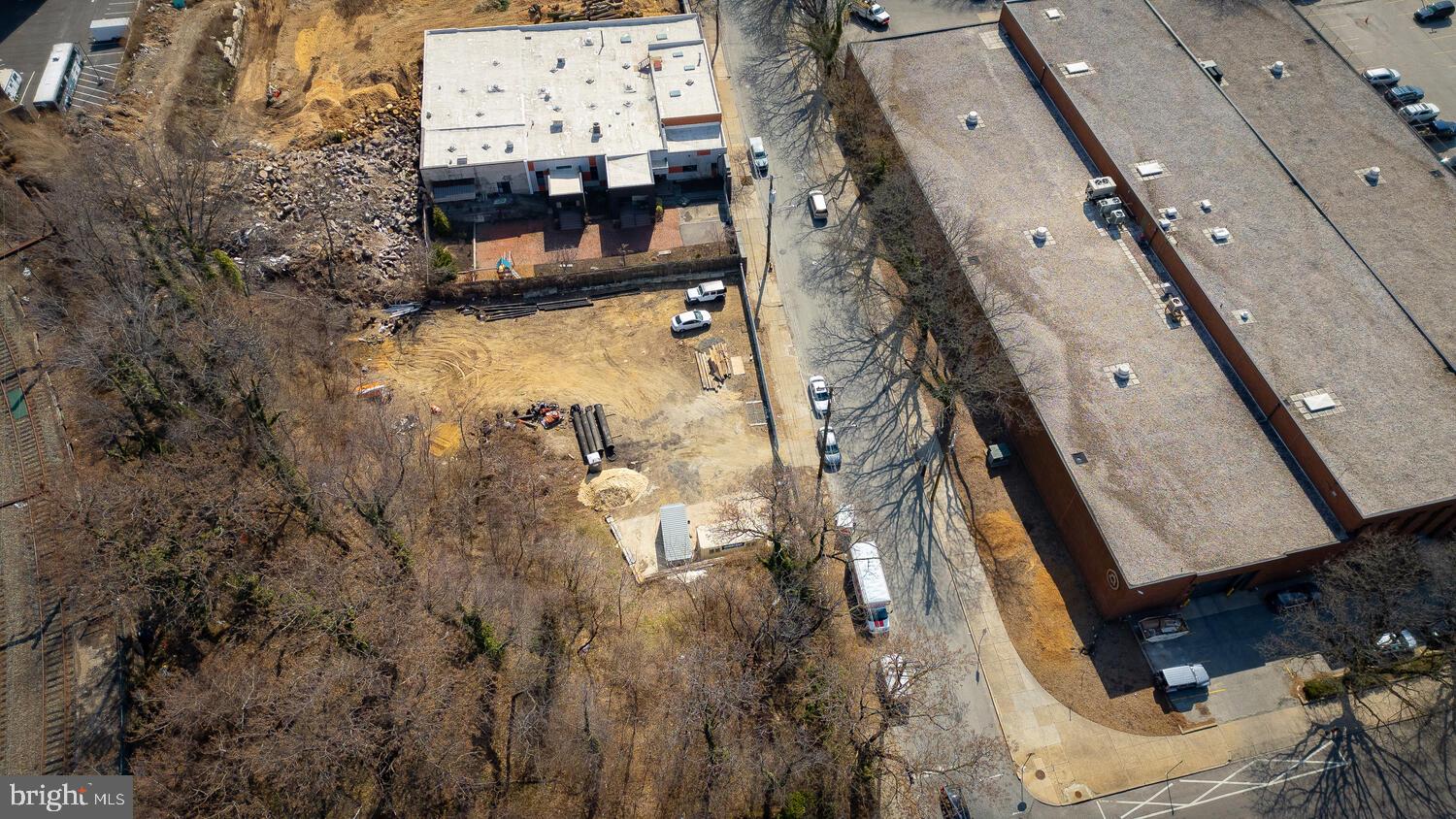 GERMANTOWN (EAST) - Commercial Lease