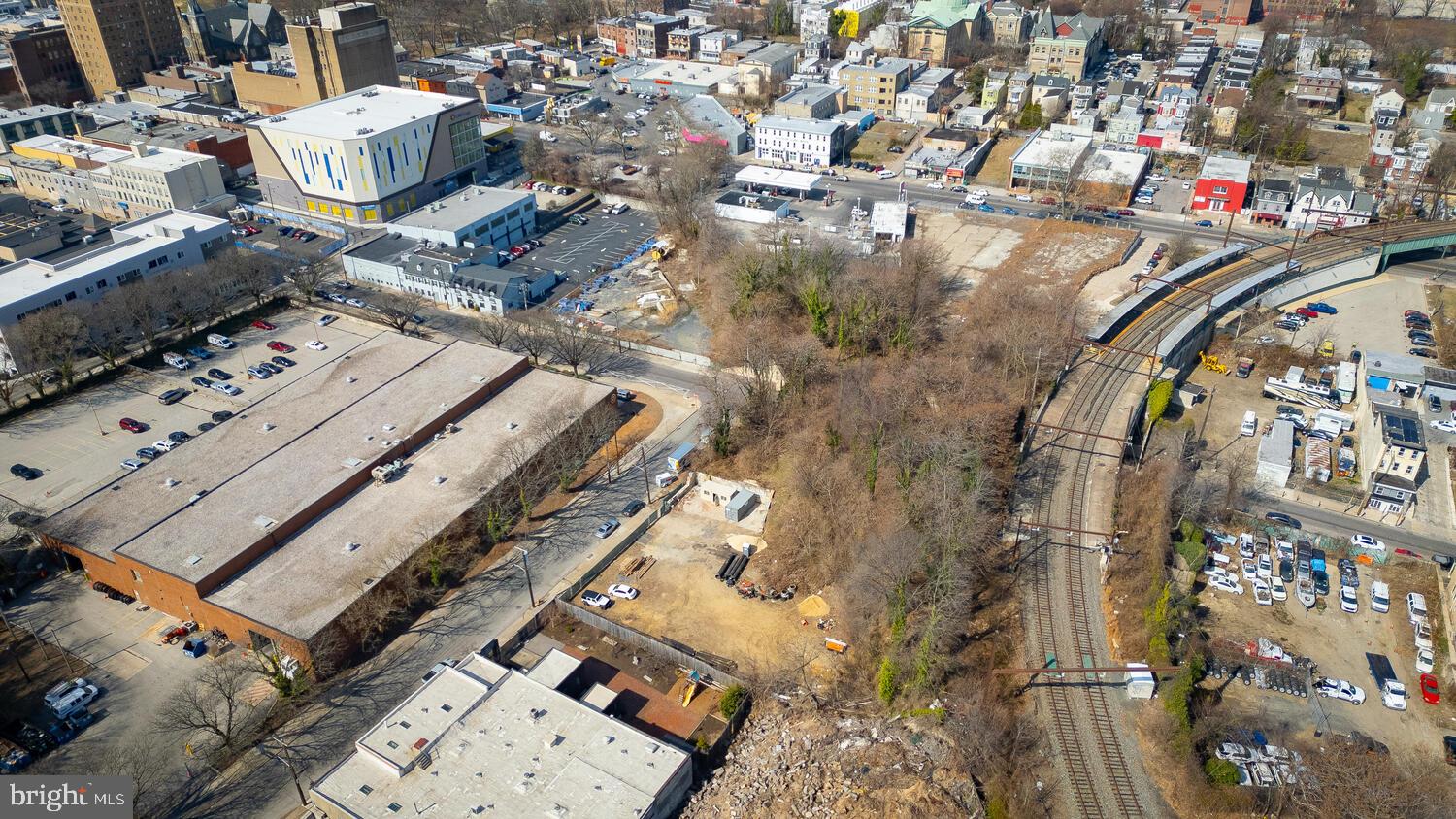 GERMANTOWN (EAST) - Commercial Lease