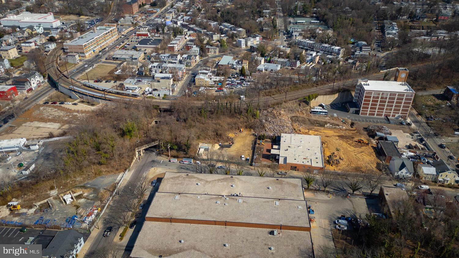 GERMANTOWN (EAST) - Commercial Lease