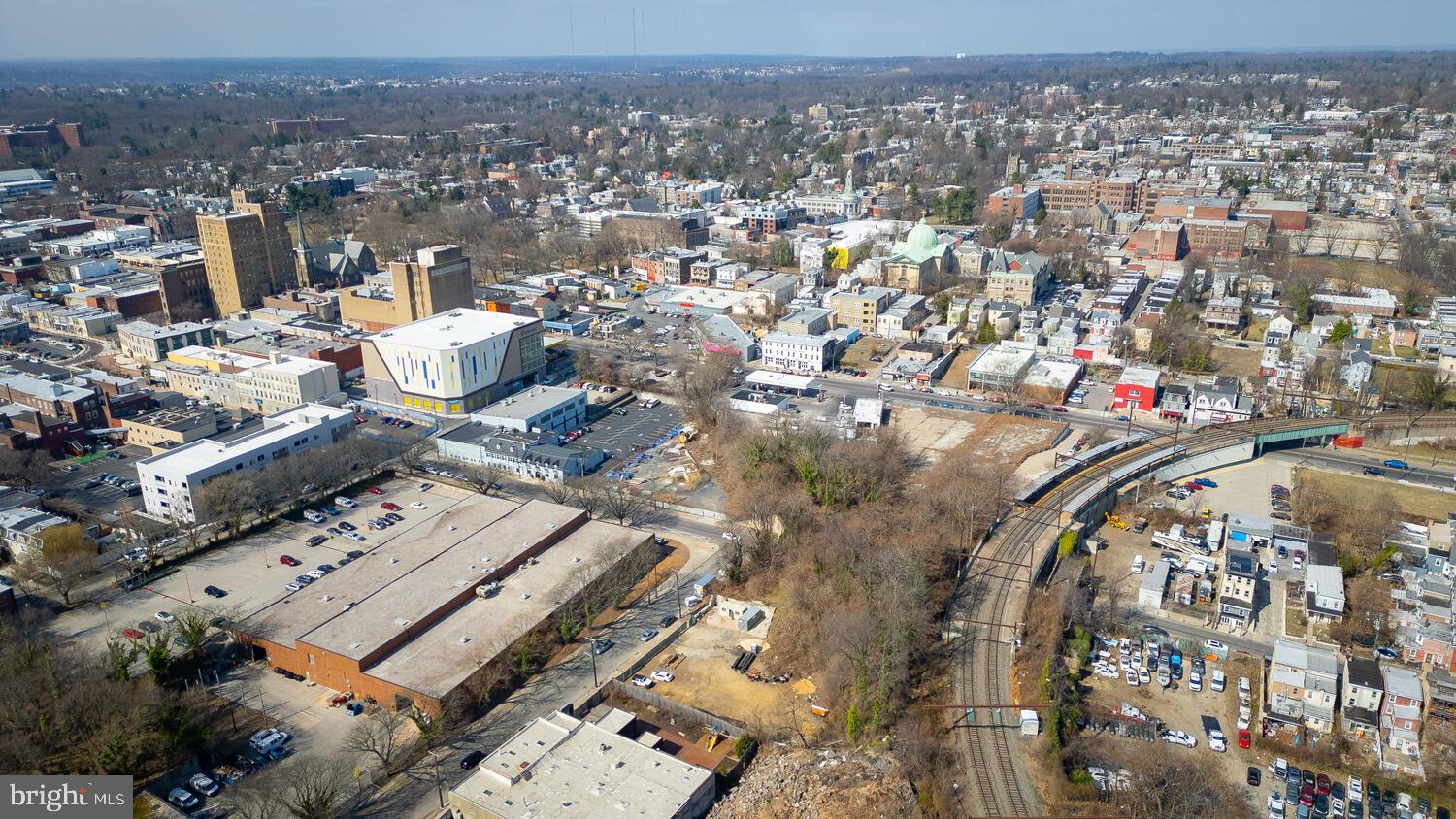 GERMANTOWN (EAST) - Commercial Lease