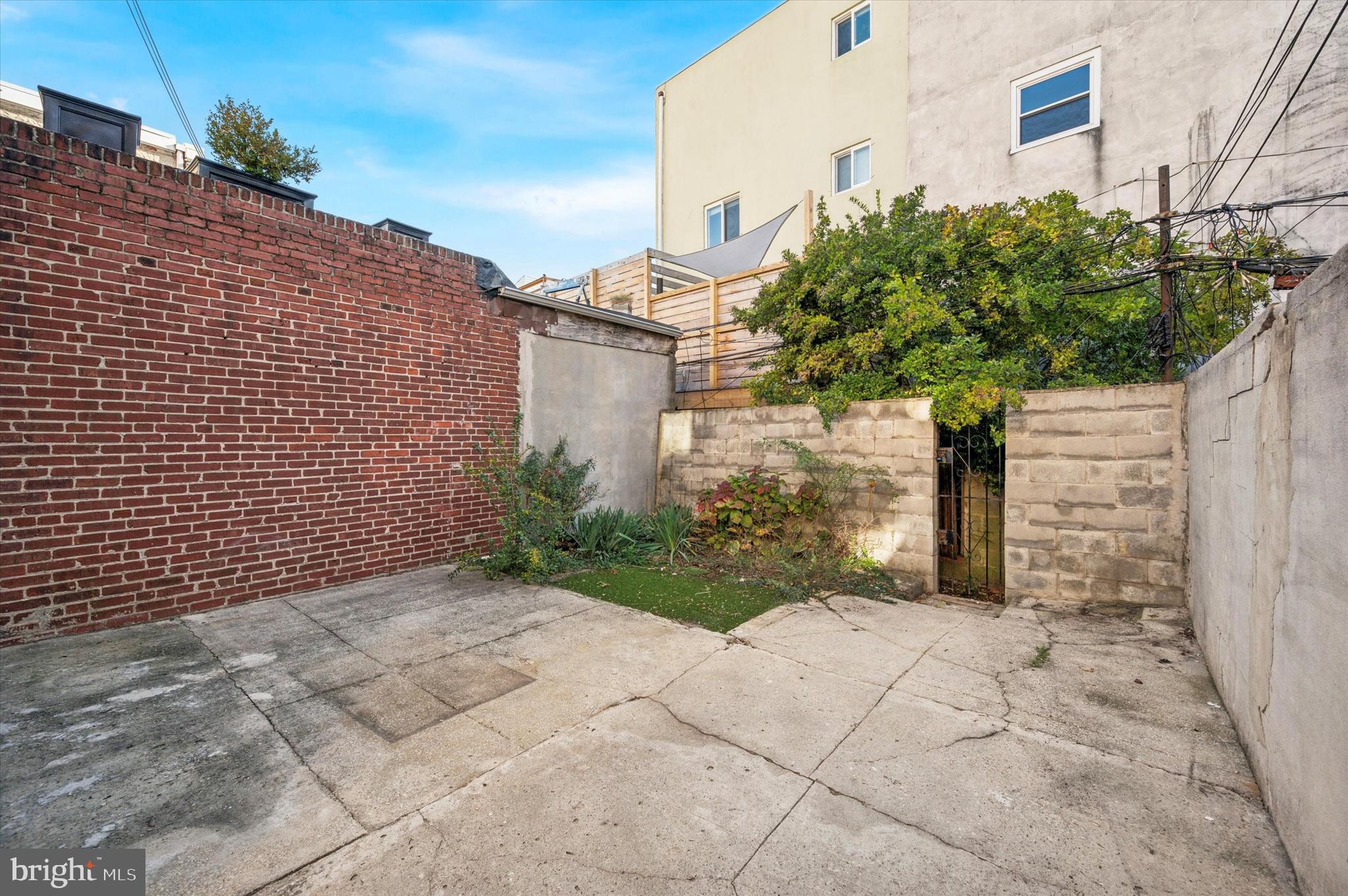 FAIRMOUNT - Residential