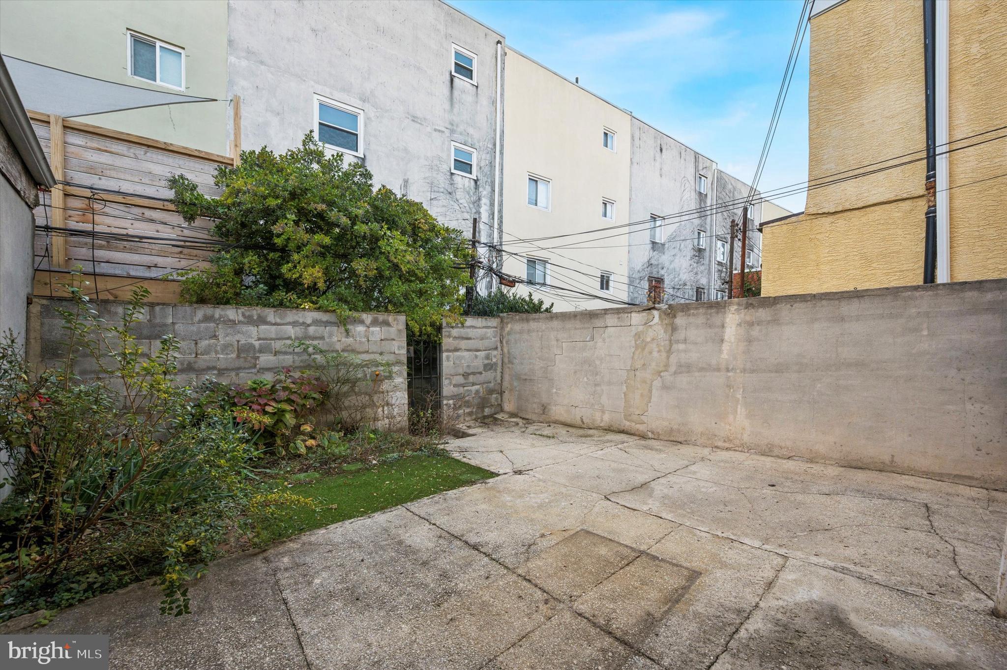 FAIRMOUNT - Residential