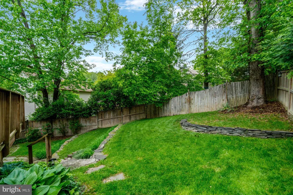 Additional image 70 of 7729 Silver Sage Court, Springfield, VA 22153