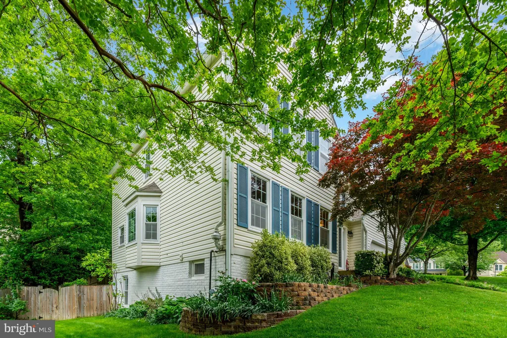 Additional image 2 of 7729 Silver Sage Court, Springfield, VA 22153