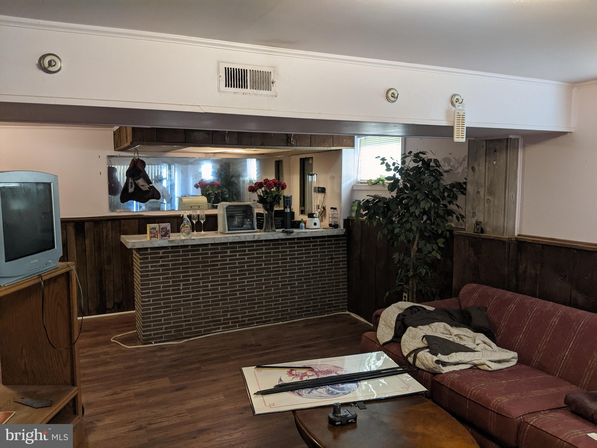 ROLLING VIEW - Residential Lease