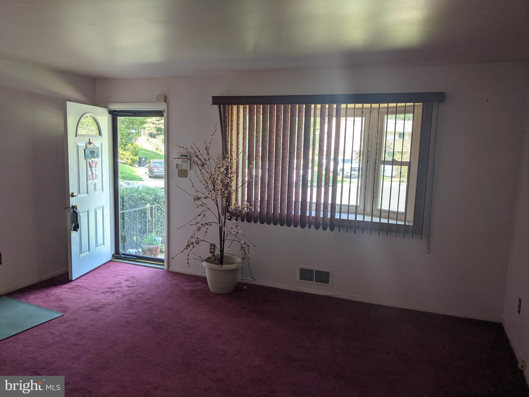 ROLLING VIEW - Residential Lease