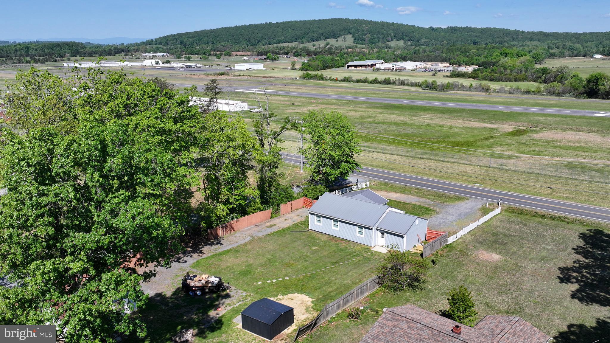 AIRPORT - Residential