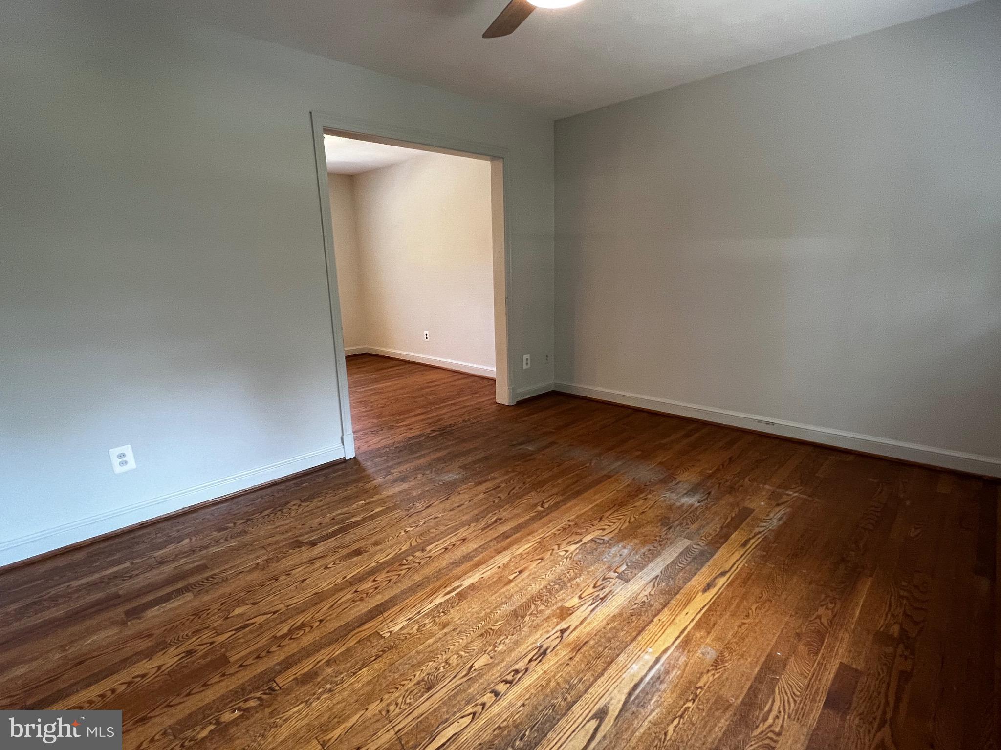 VIRGINIA SQUARE - Residential Lease