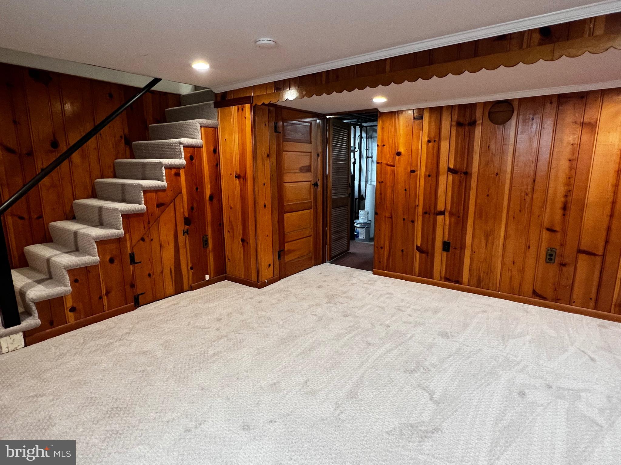 VIRGINIA SQUARE - Residential Lease