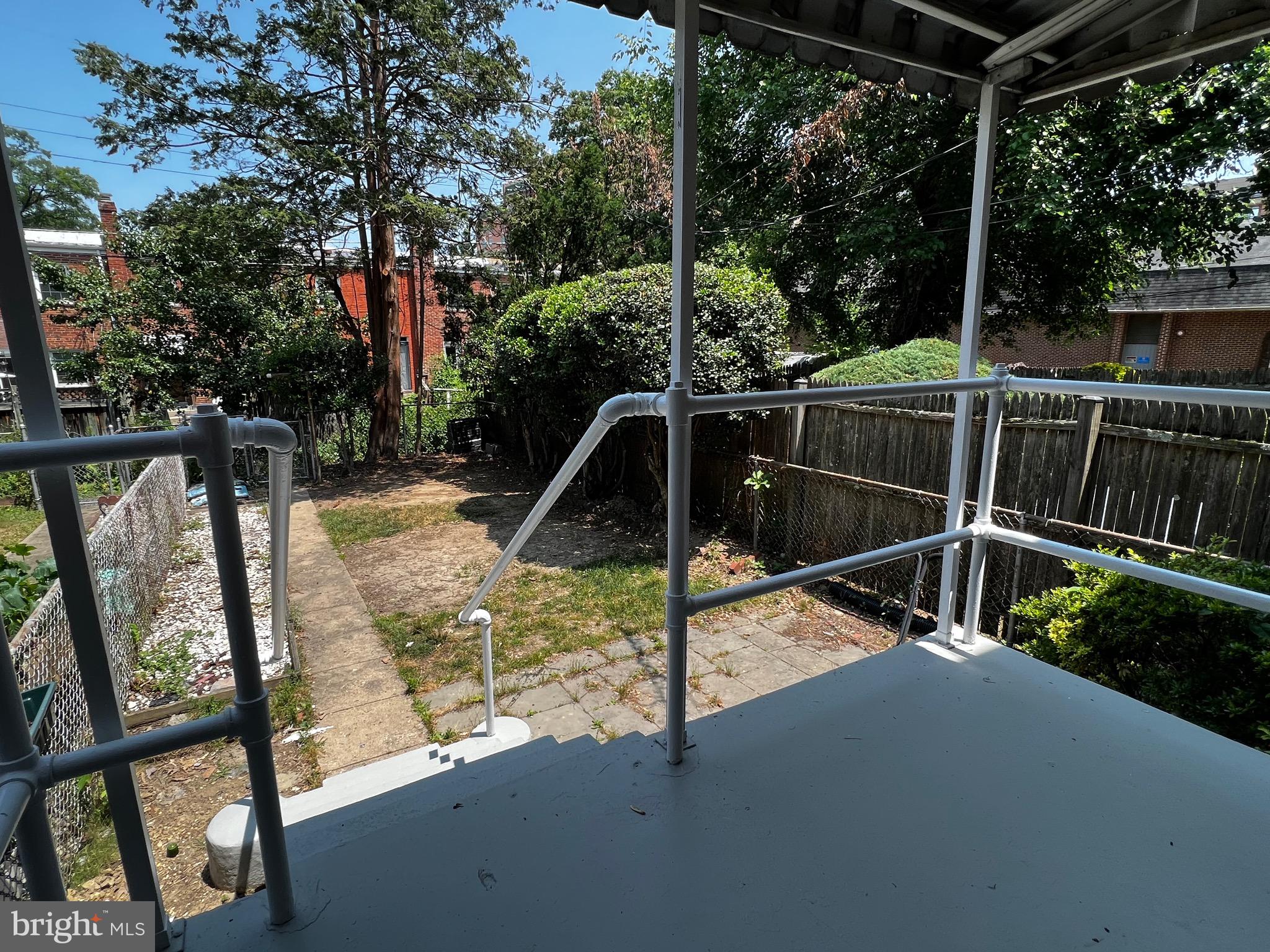 VIRGINIA SQUARE - Residential Lease