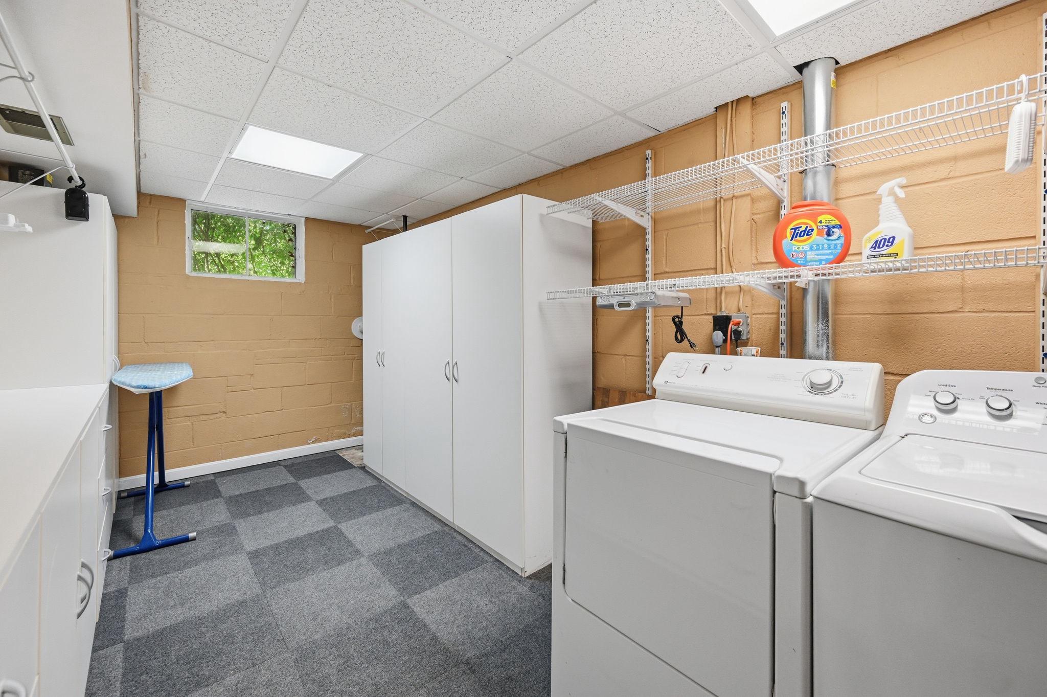 KINGS PARK WEST - Residential