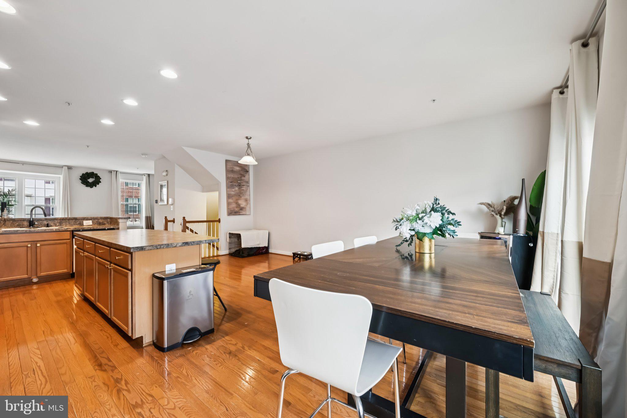 PINE RIDGE CROSSING - Residential