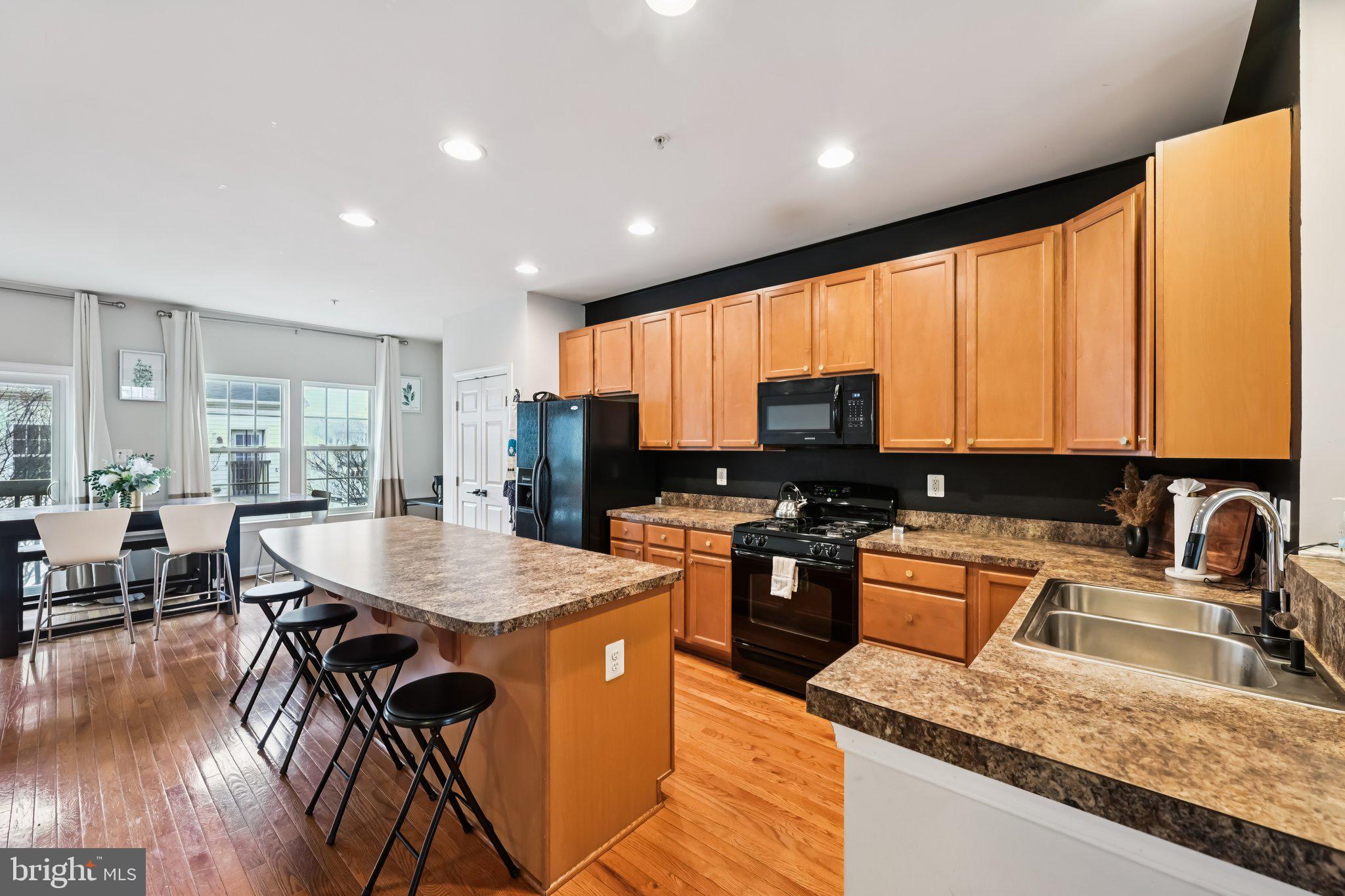 PINE RIDGE CROSSING - Residential