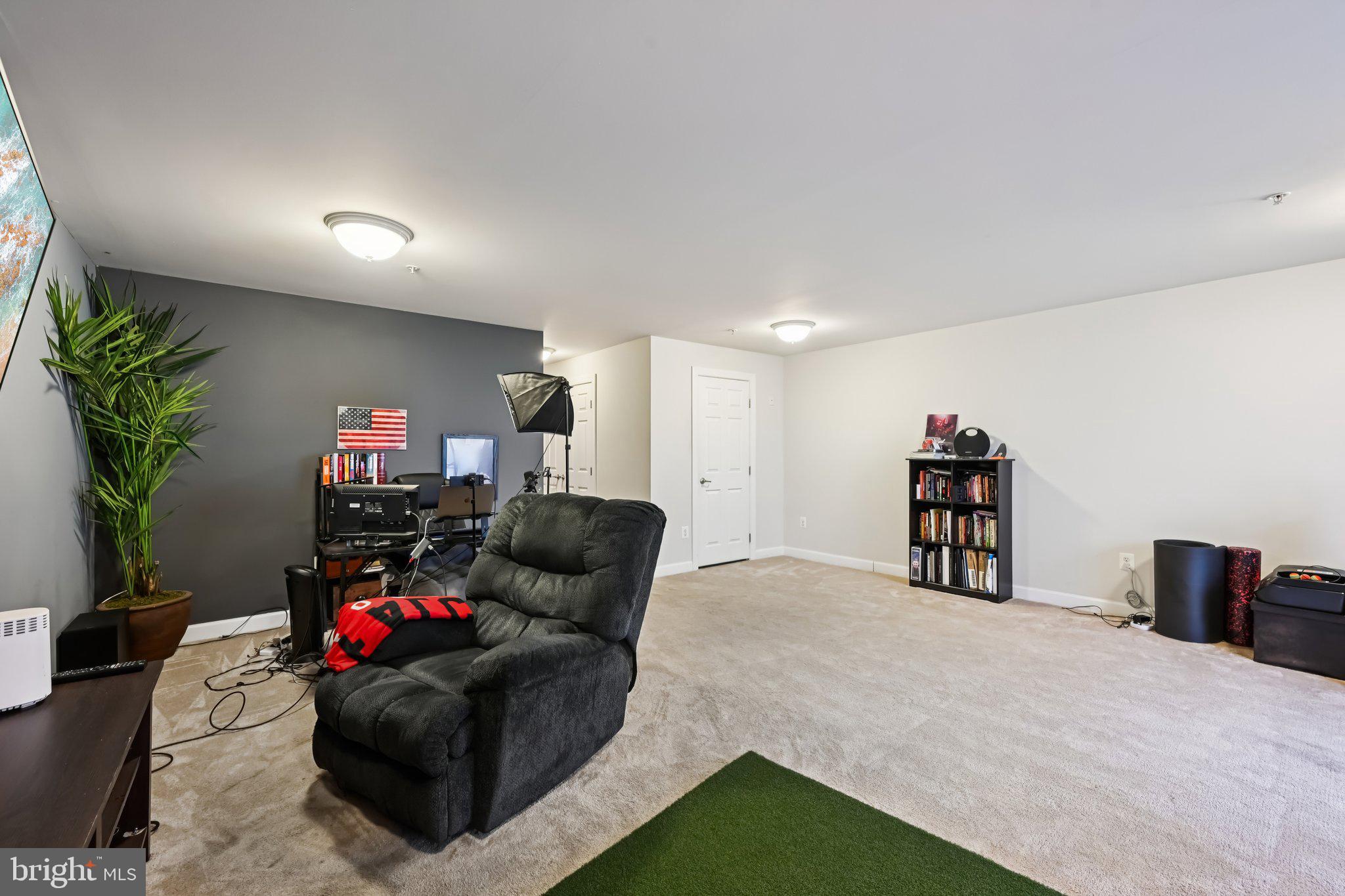 PINE RIDGE CROSSING - Residential