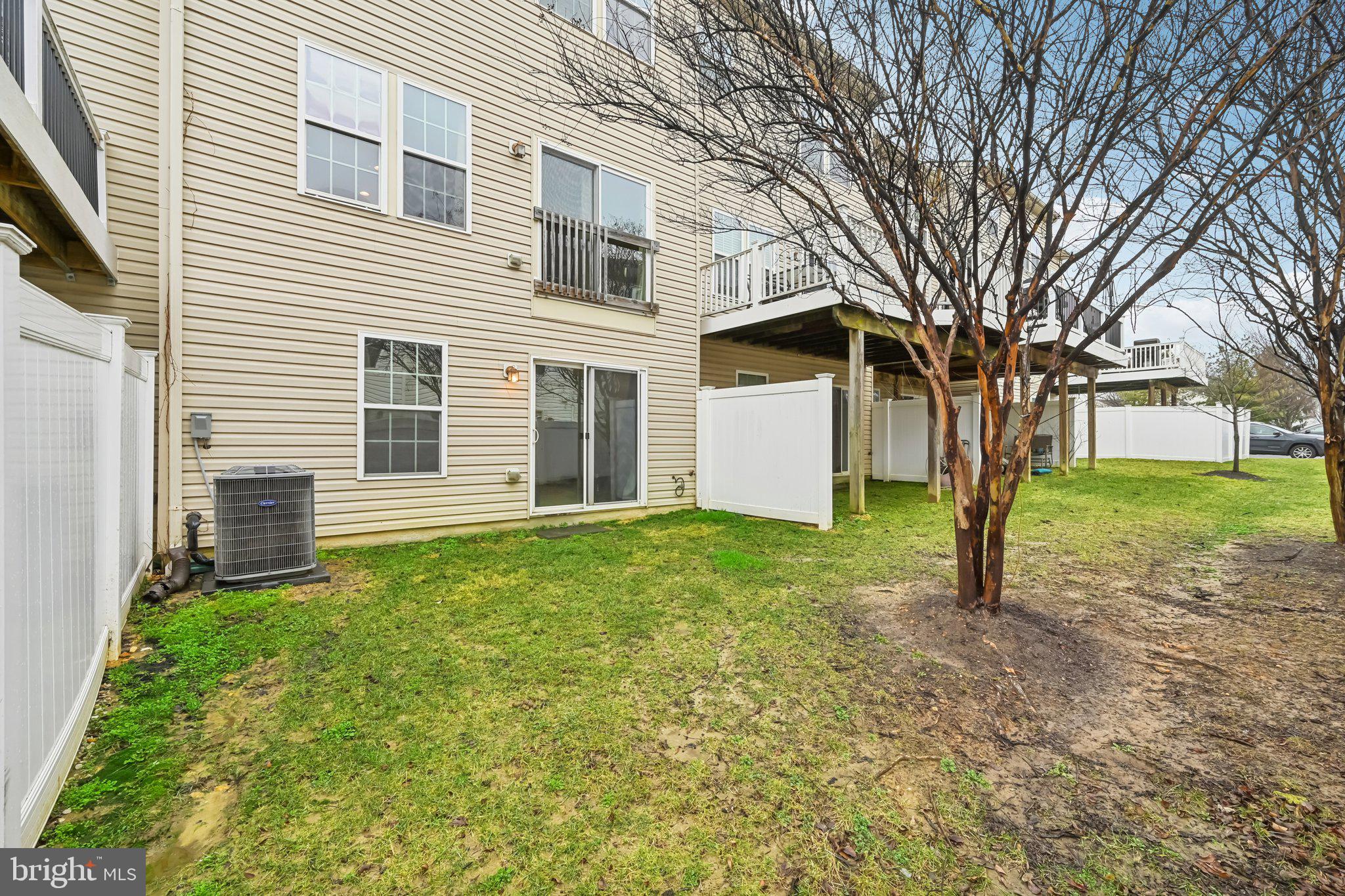 PINE RIDGE CROSSING - Residential