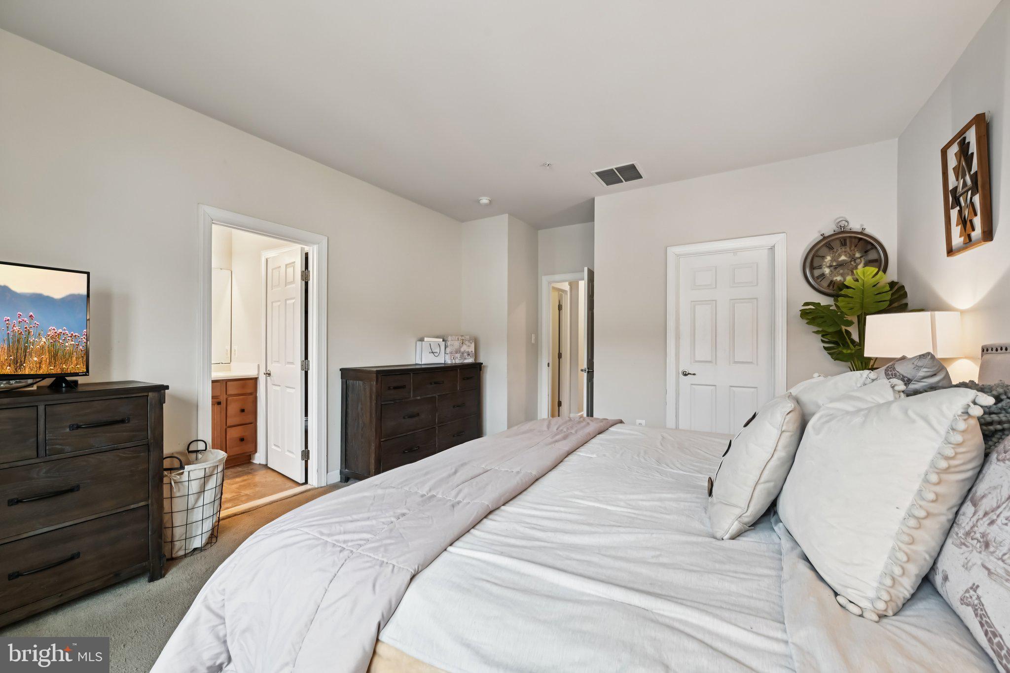 PINE RIDGE CROSSING - Residential