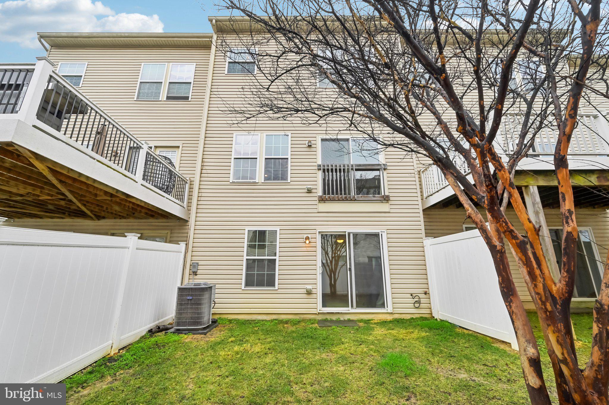 PINE RIDGE CROSSING - Residential