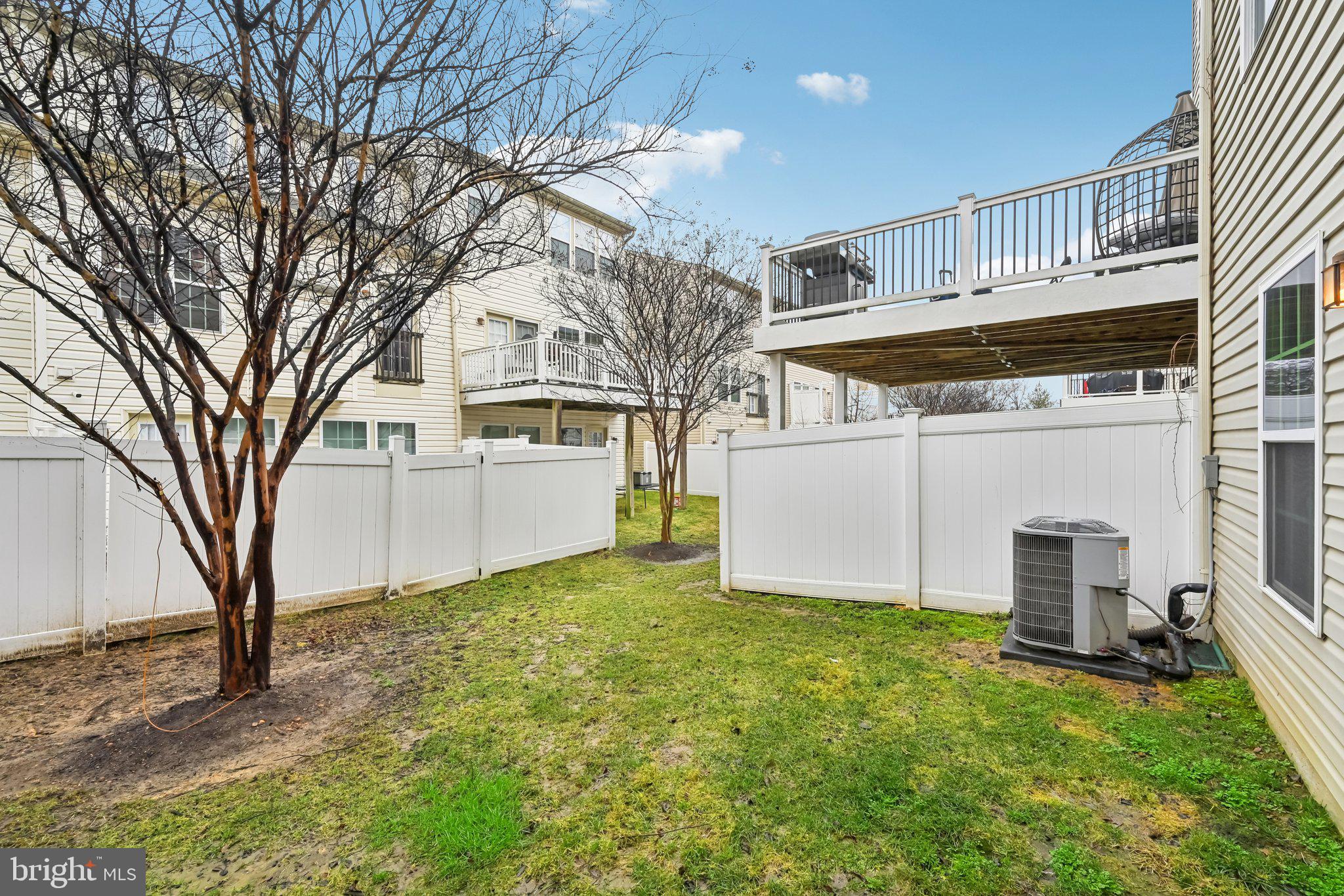 PINE RIDGE CROSSING - Residential