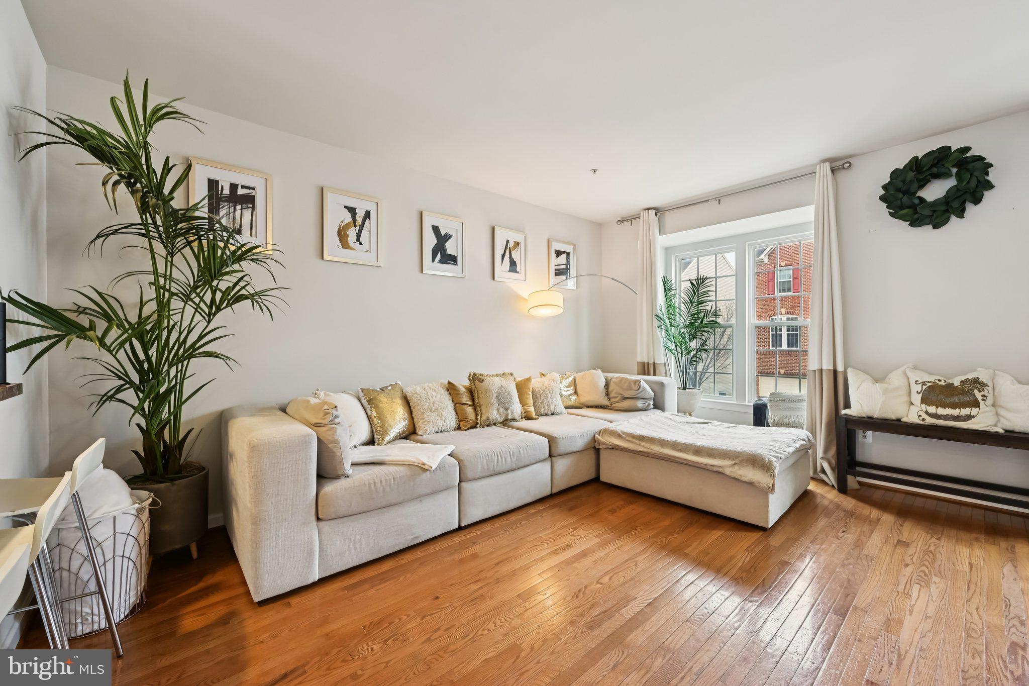 PINE RIDGE CROSSING - Residential