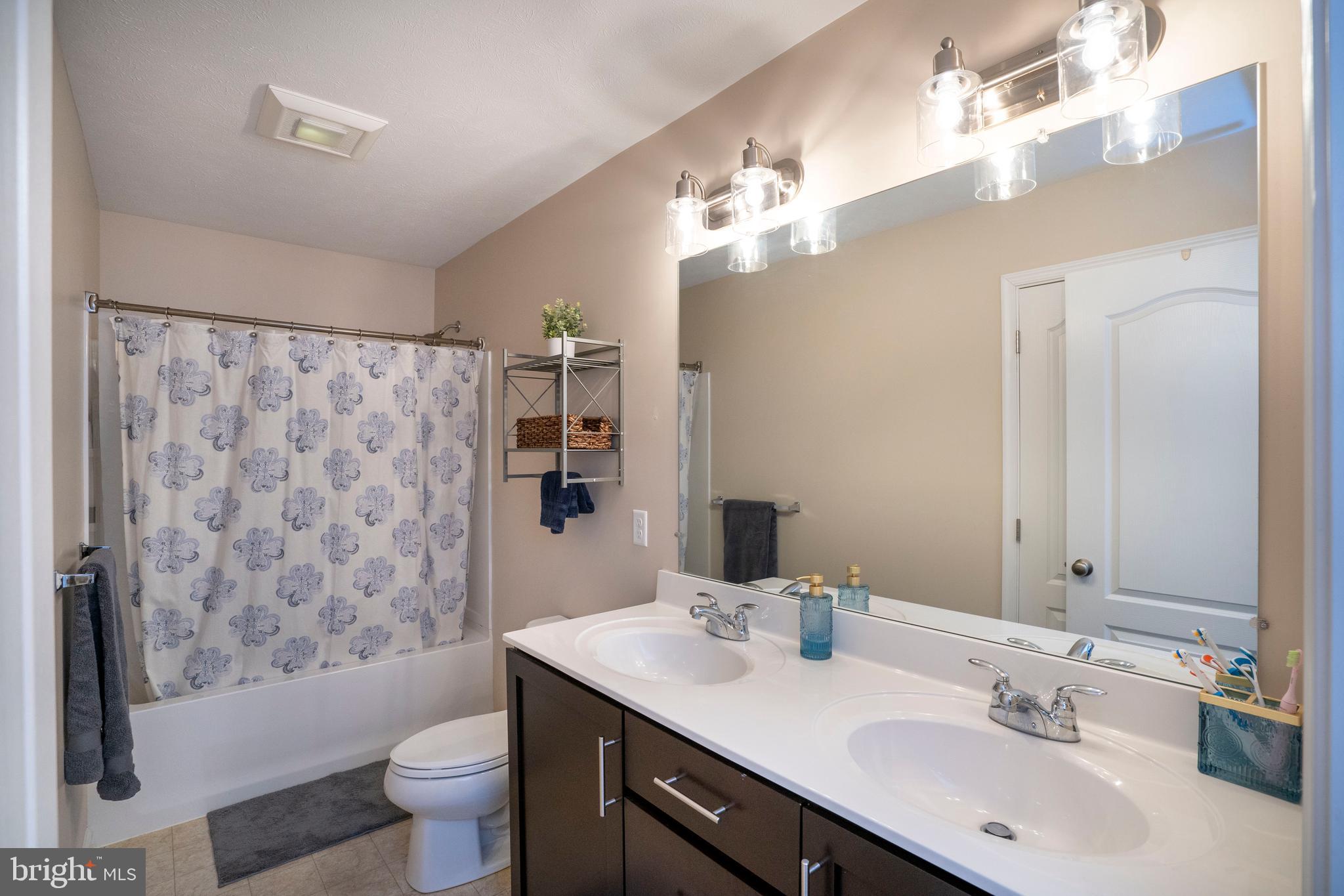 TROTTER FARMS - Residential