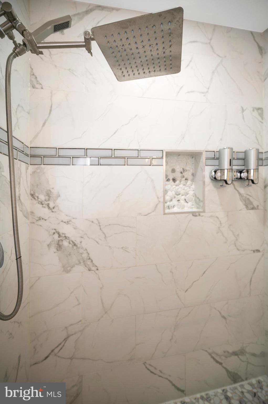 GENERATION - Residential Lease