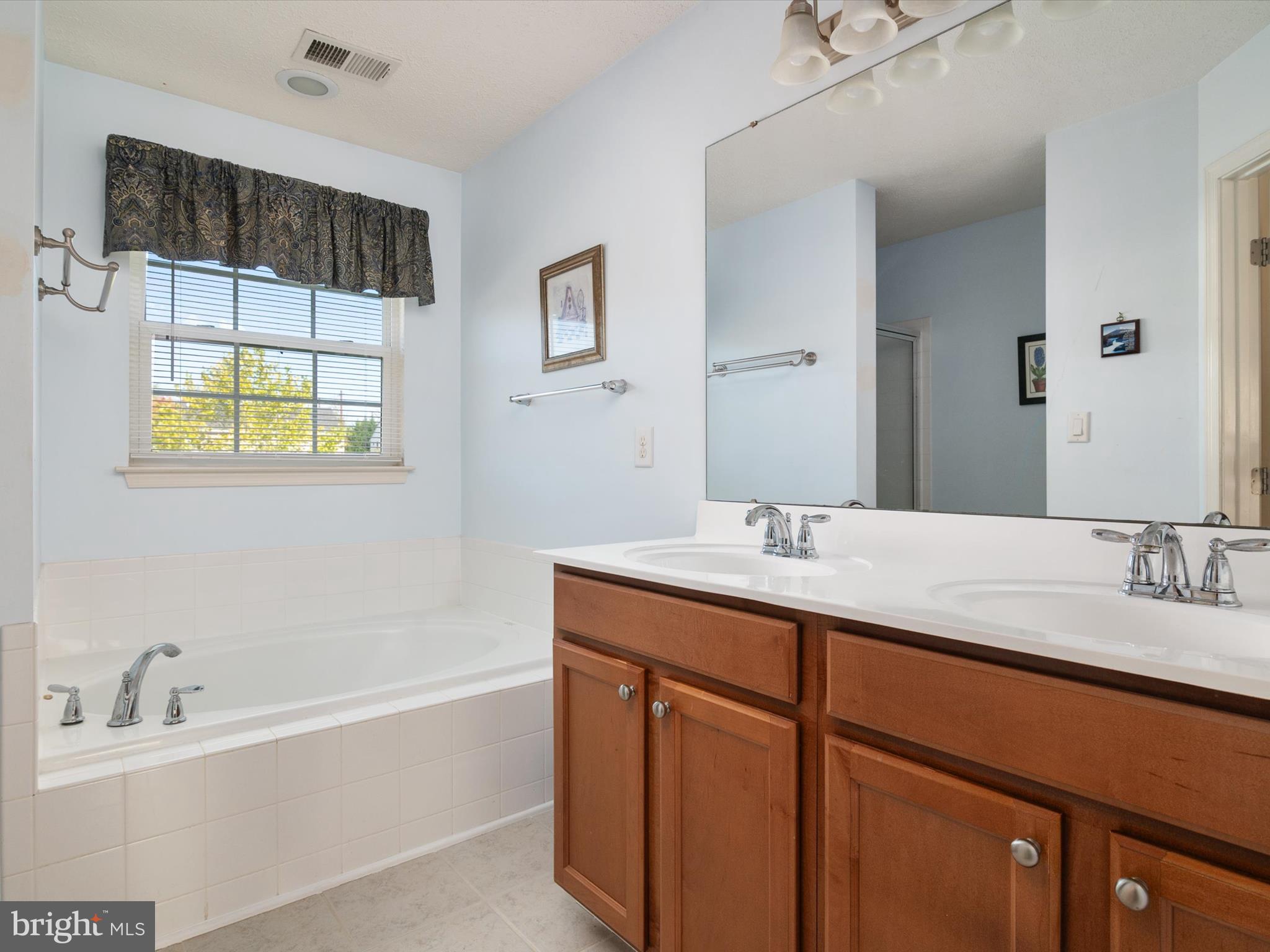 THE COURTS OF MALLORY - Residential