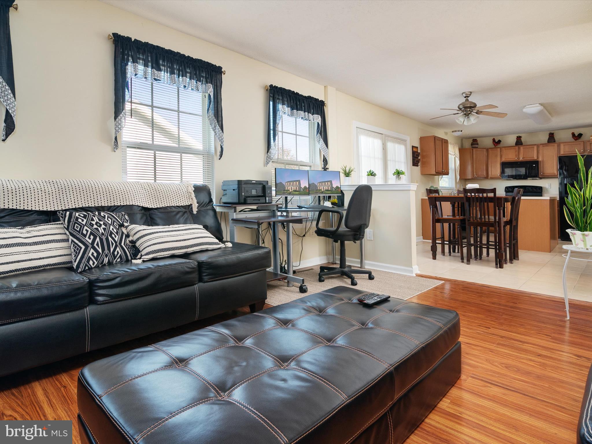 THE COURTS OF MALLORY - Residential