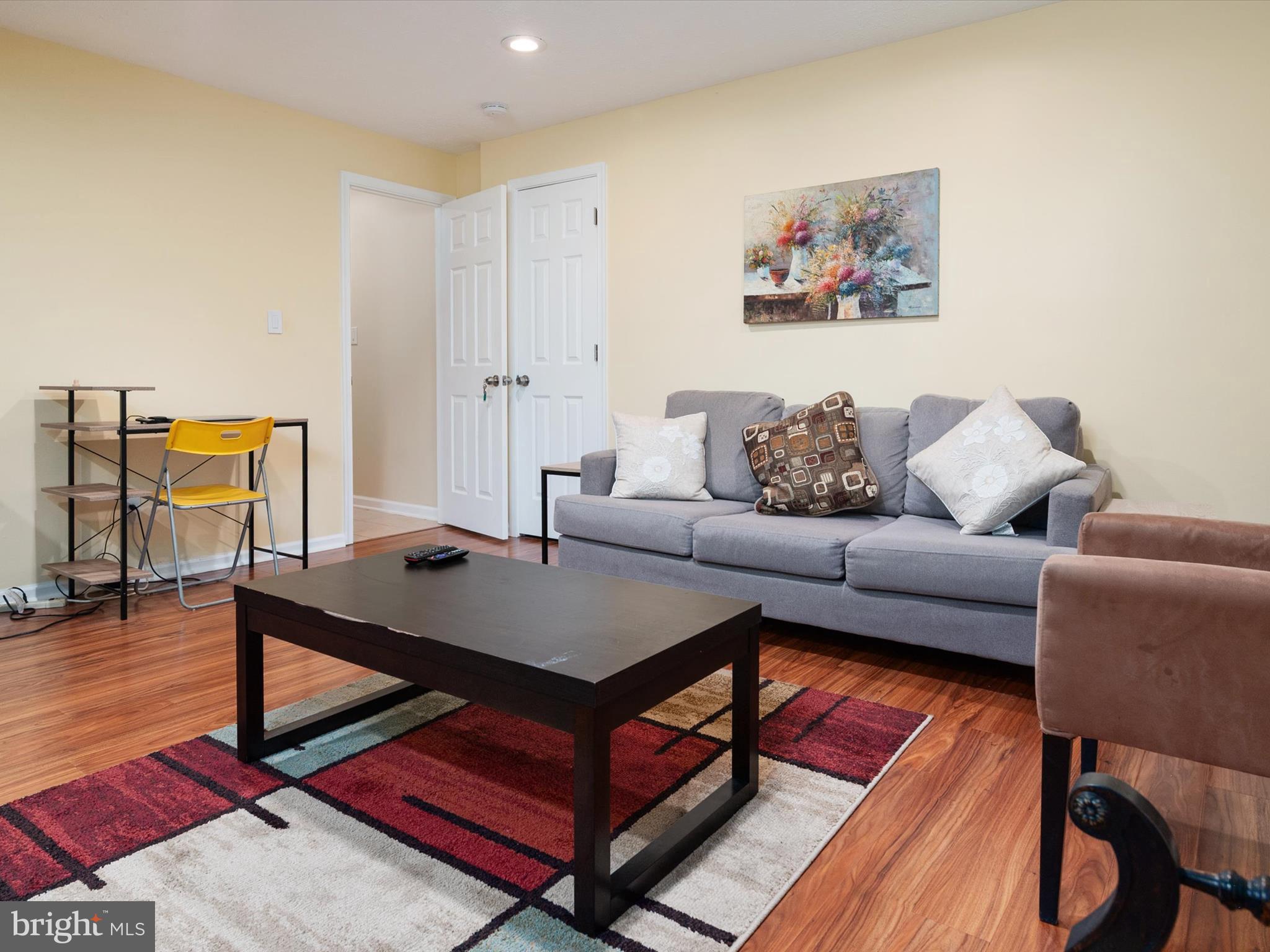 THE COURTS OF MALLORY - Residential