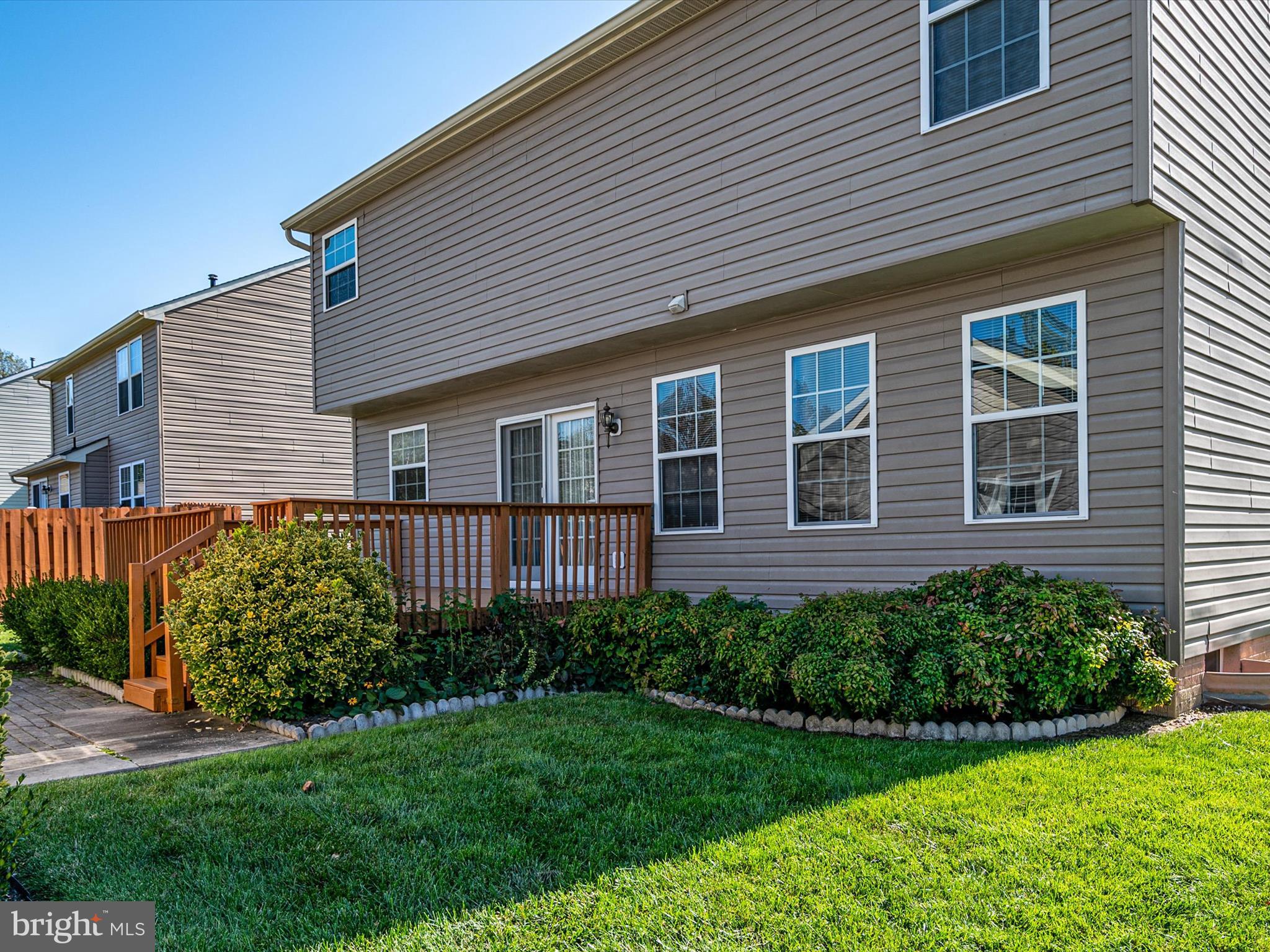 THE COURTS OF MALLORY - Residential