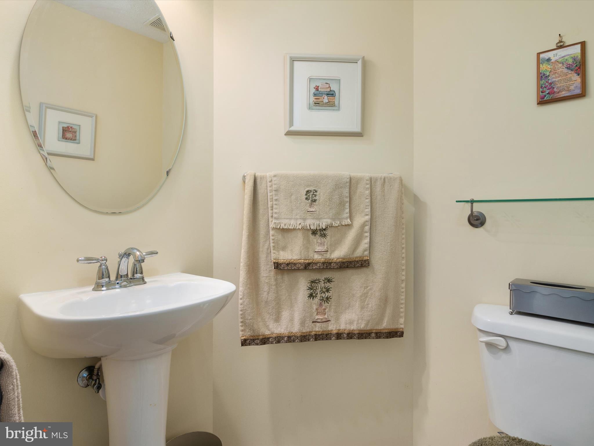 THE COURTS OF MALLORY - Residential