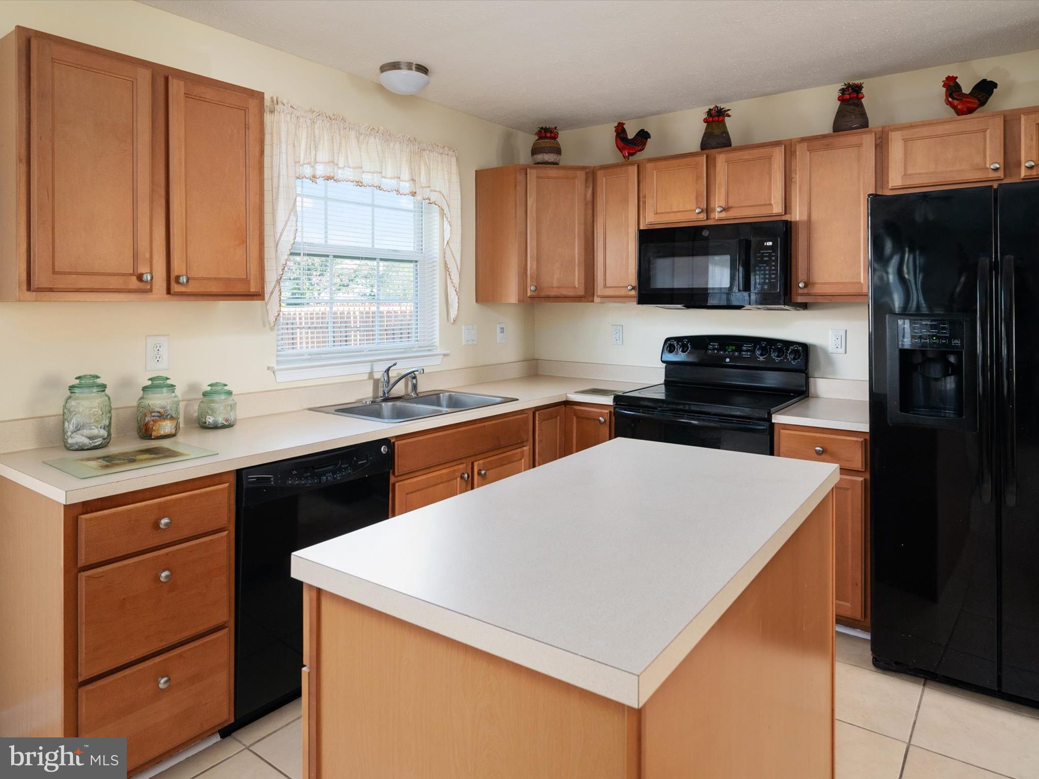 THE COURTS OF MALLORY - Residential