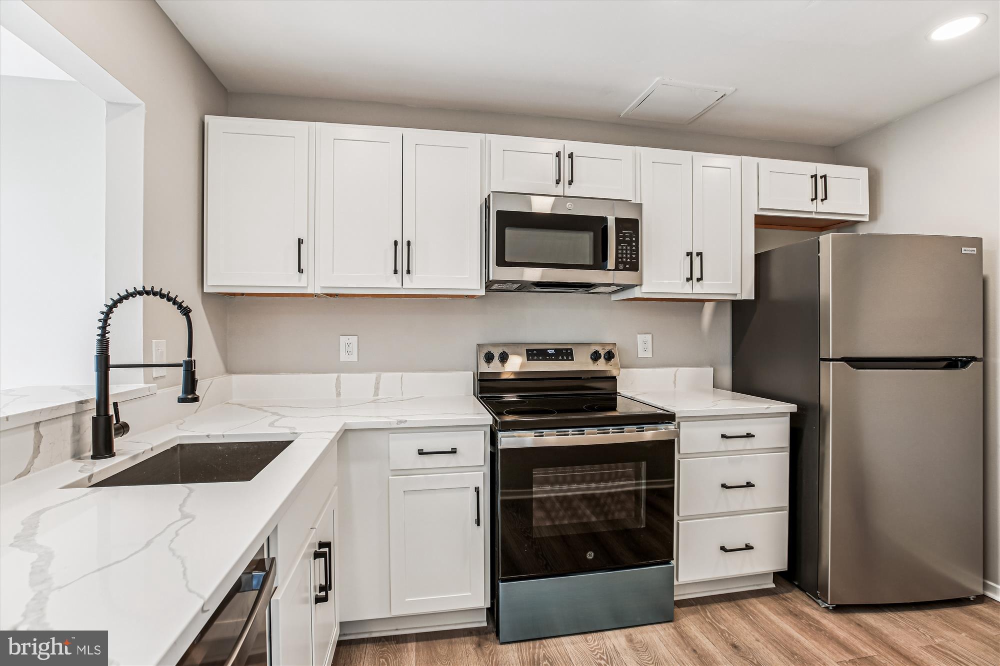 10012 FOREST VIEW PLACE