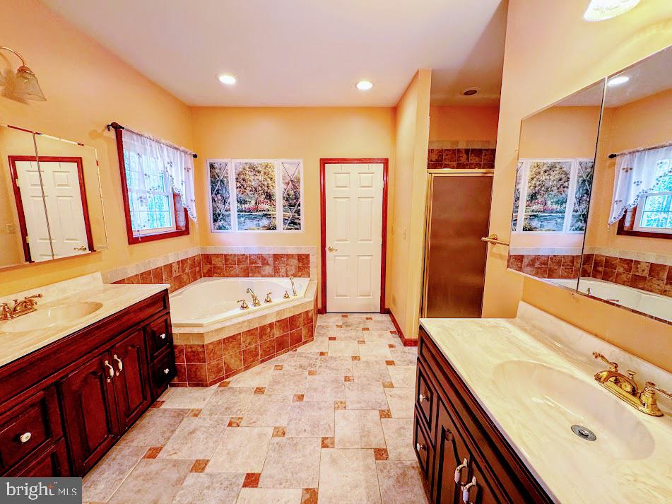 EAGLE ROCK RESORT - Residential