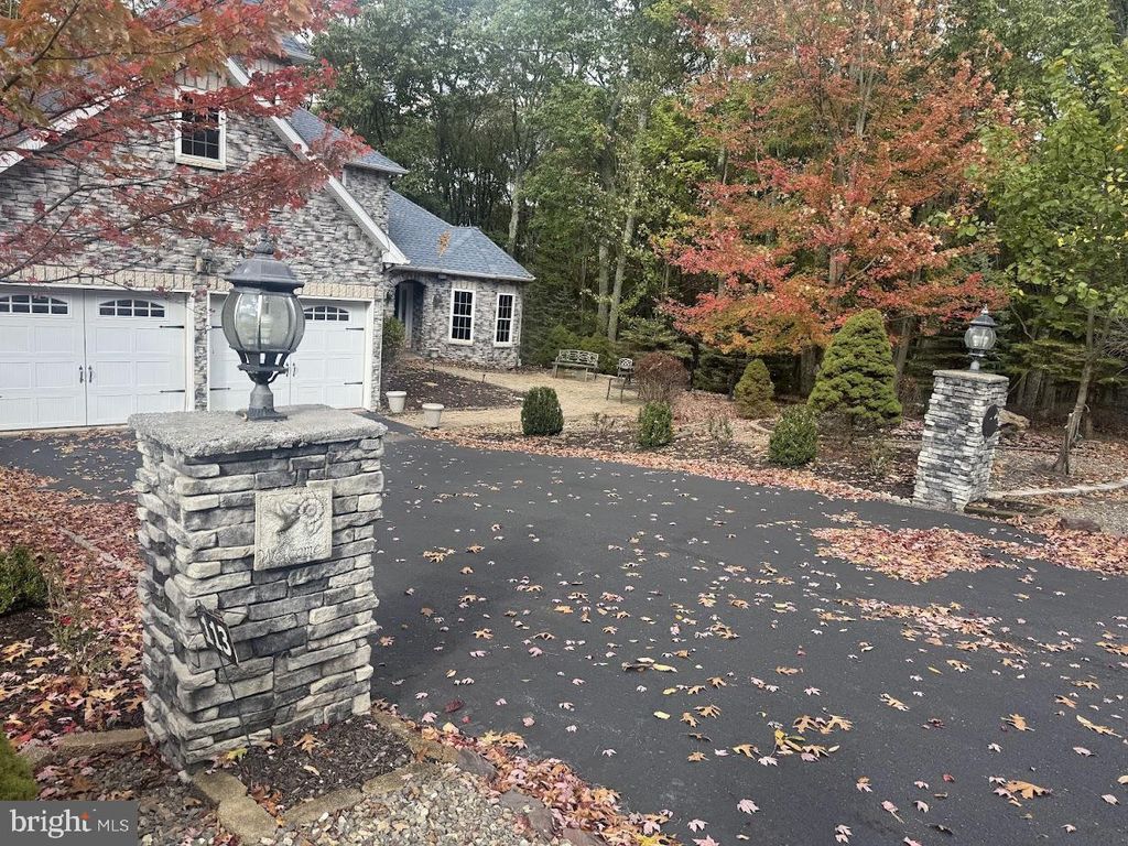 Photo of 113 Silver Cloud Ln, HAZLETON, PA 18202 (MLS # PALU2002636)