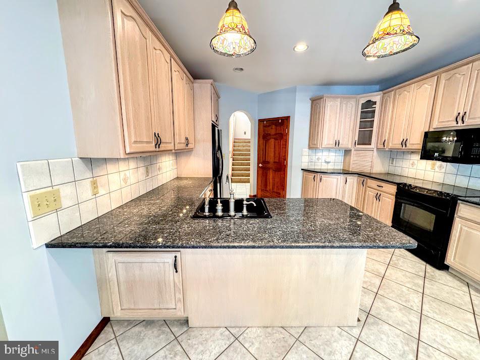 EAGLE ROCK RESORT - Residential