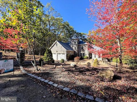 Photo of 113 Silver Cloud Ln, HAZLETON, PA 18202 (MLS # PALU2002636)