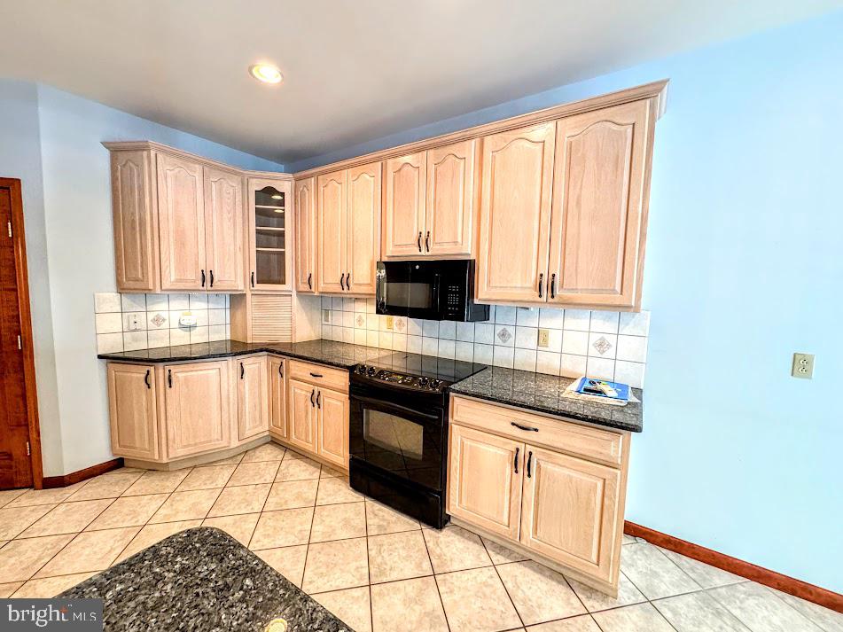 EAGLE ROCK RESORT - Residential