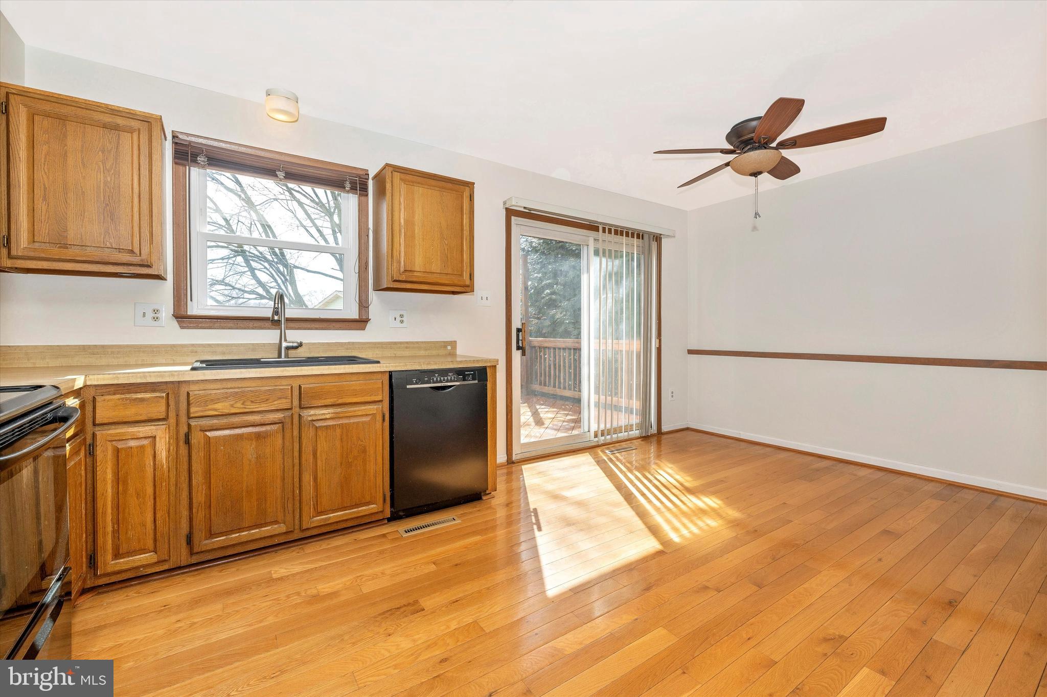 MT AIRY VILLAGE - Residential