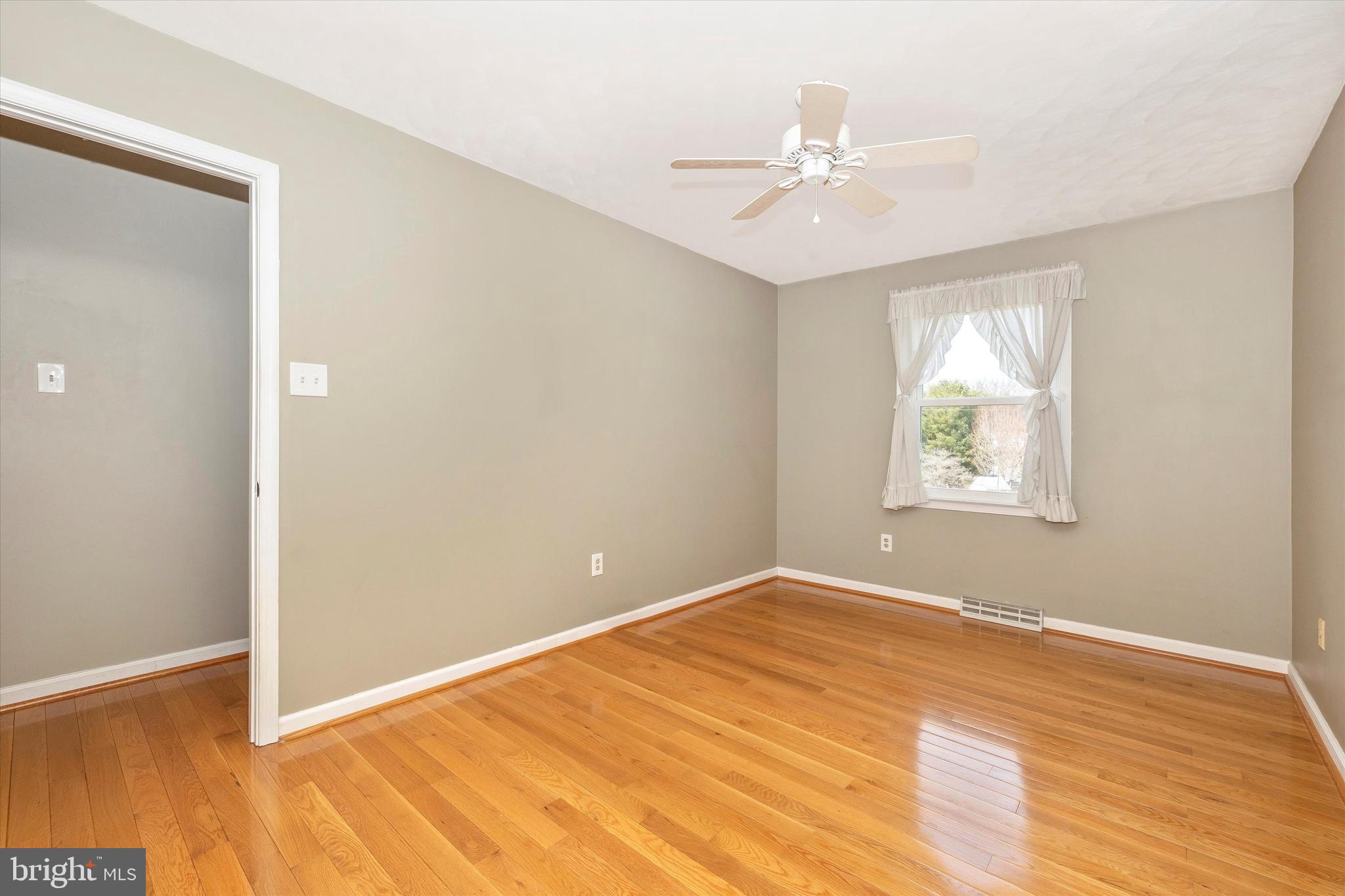 MT AIRY VILLAGE - Residential