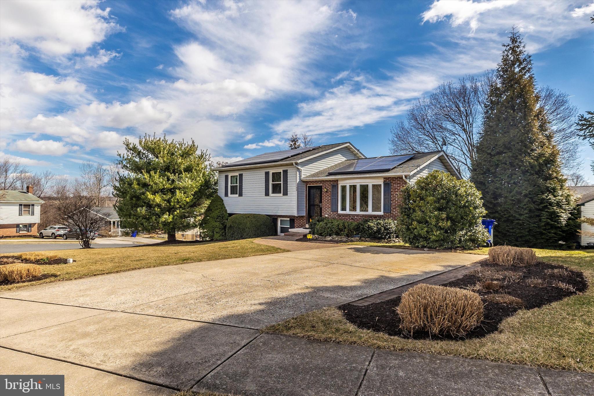 MT AIRY VILLAGE - Residential