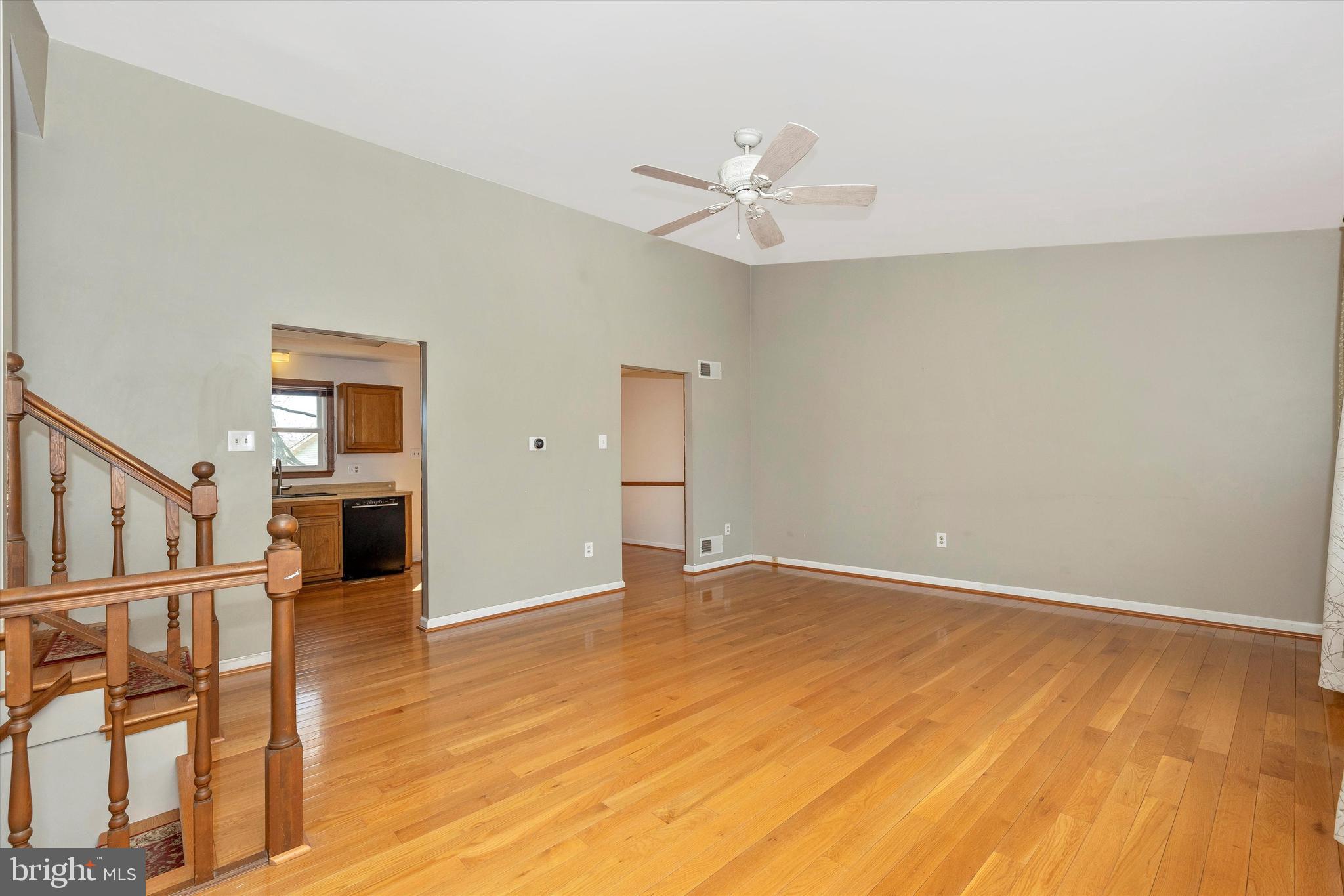 MT AIRY VILLAGE - Residential