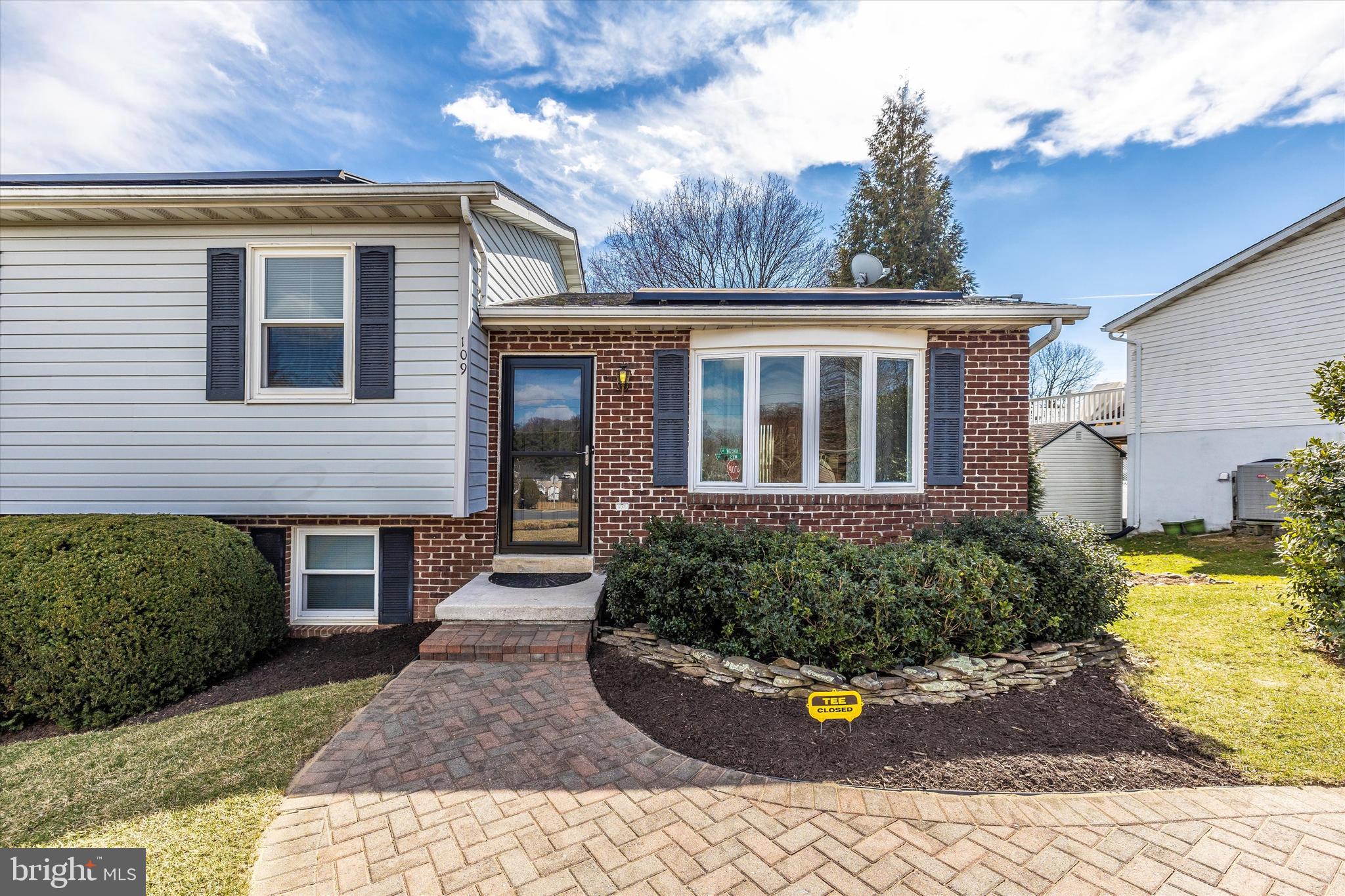 MT AIRY VILLAGE - Residential