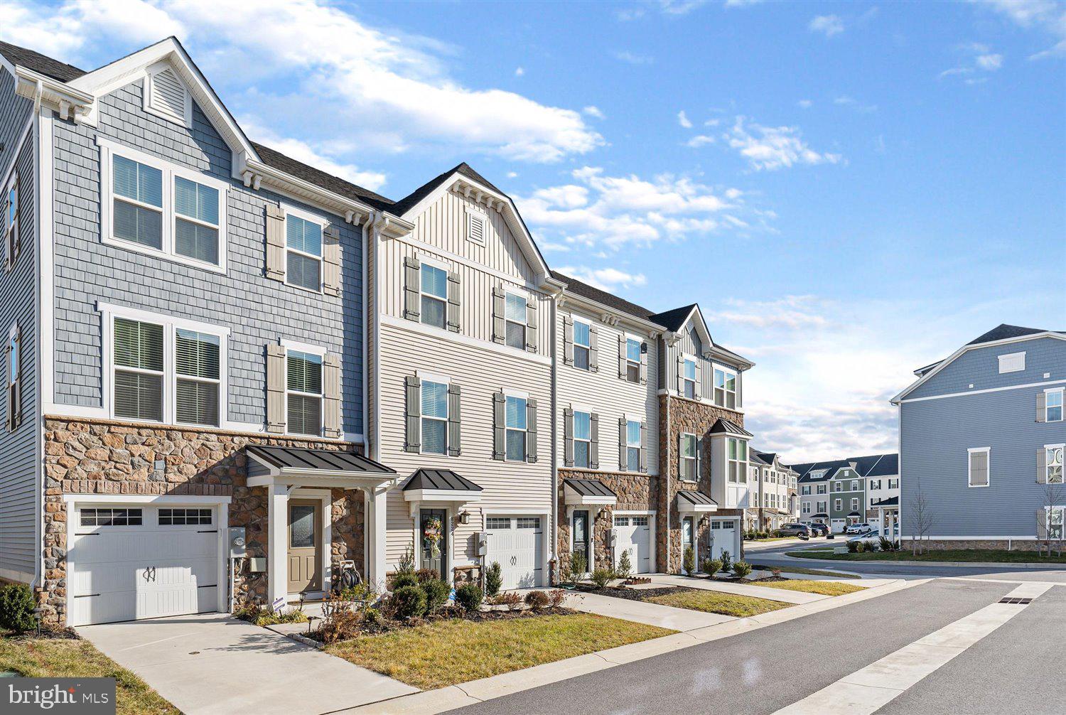 SHELTERED HARBOR - Residential Lease